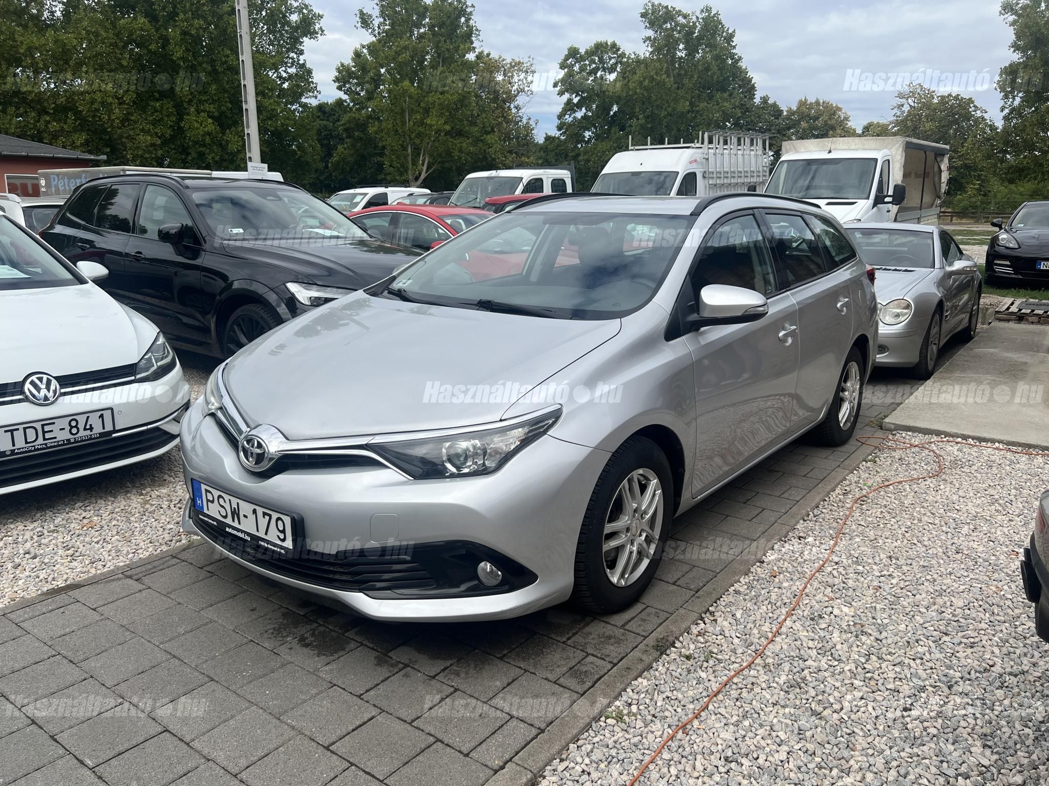 TOYOTA AURIS 2018/4 - 1
