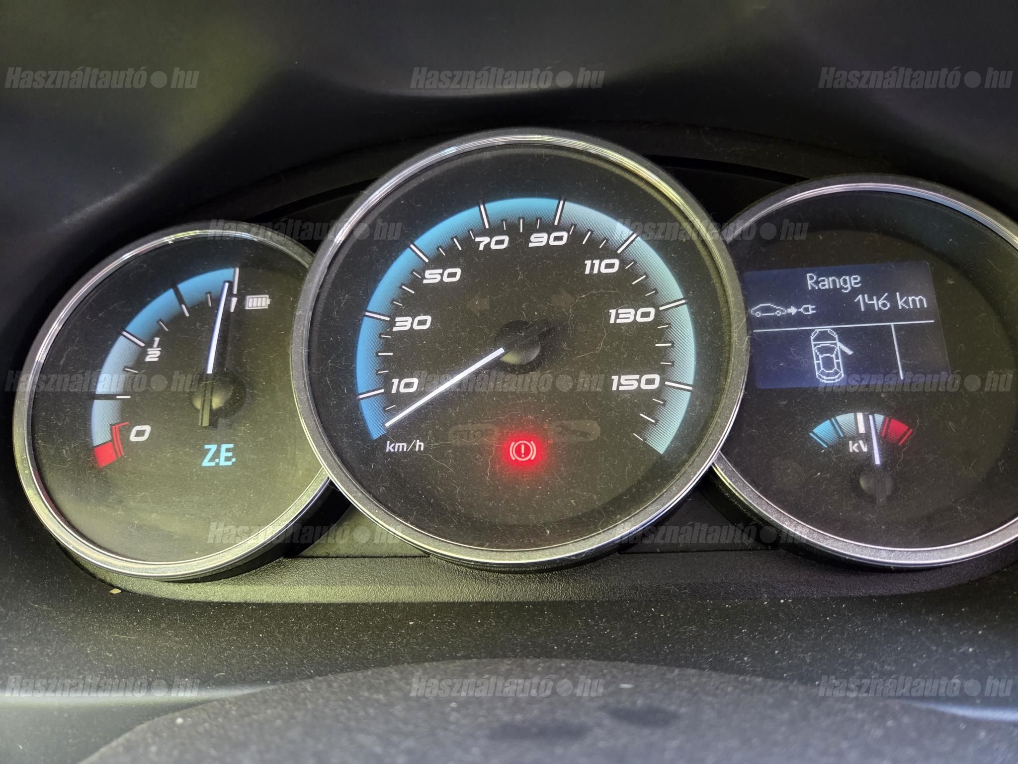 RENAULT FLUENCE 2011/6 - 1