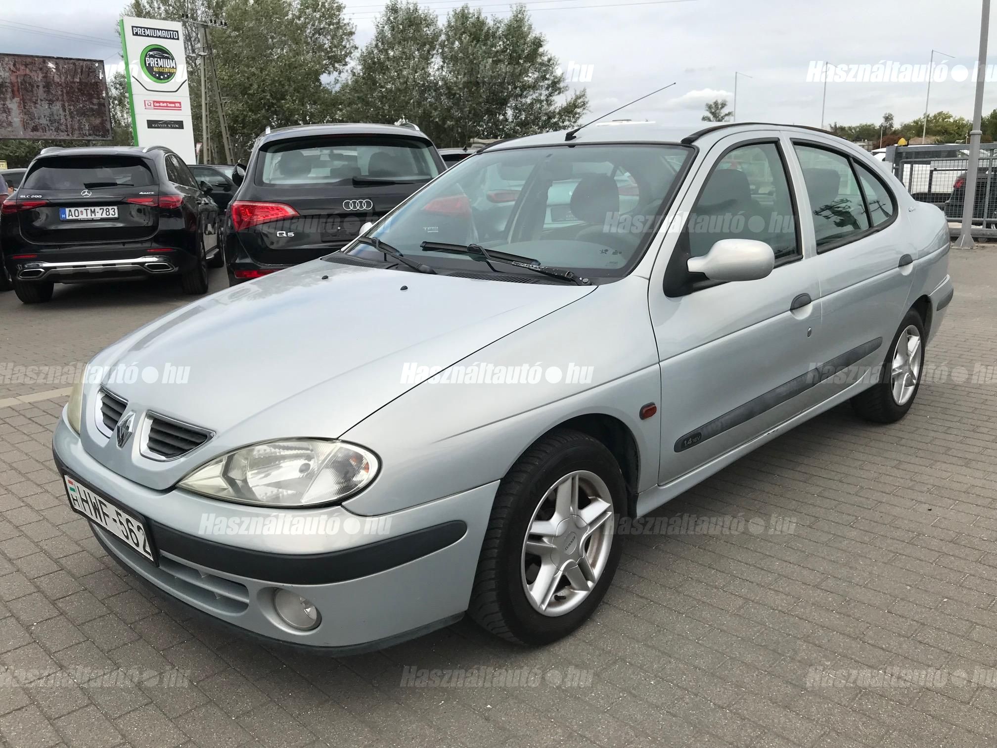 RENAULT MEGANE 2001/10 - 1
