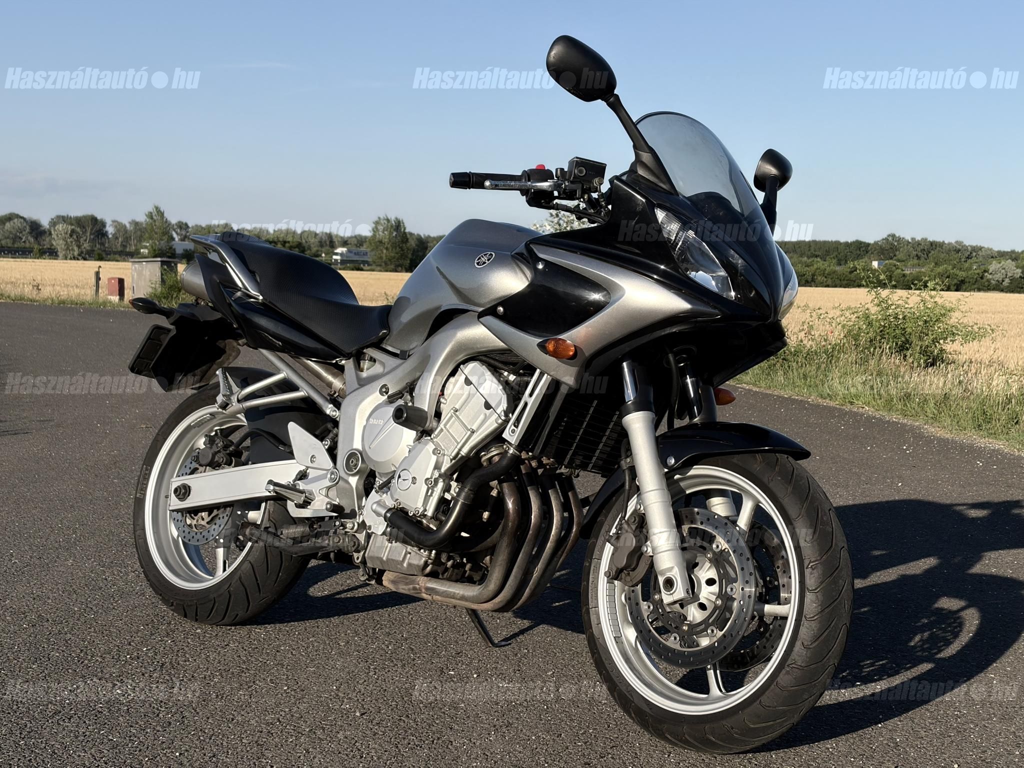 YAMAHA FZ6-S (FAZER) 2004/4 - 1