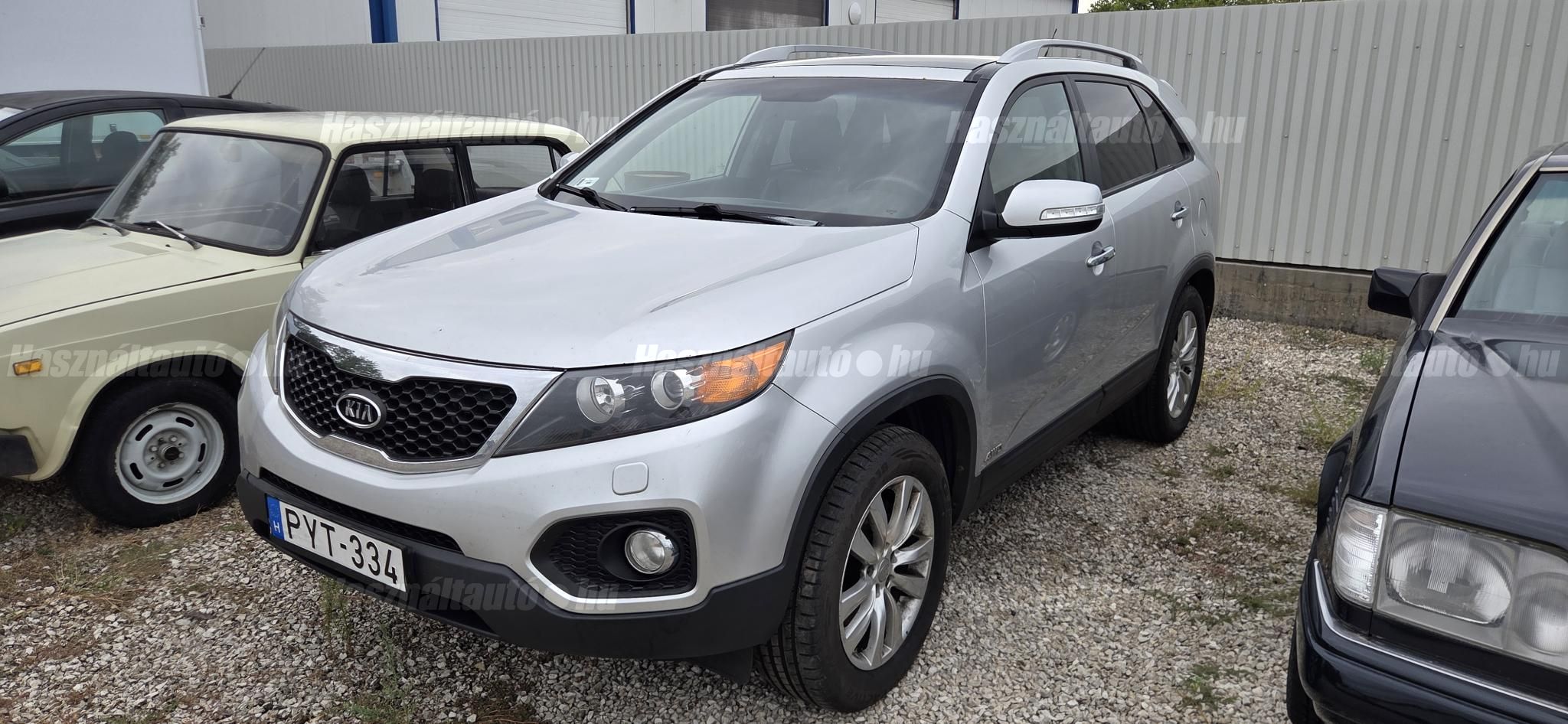 KIA SORENTO 2010 - 1