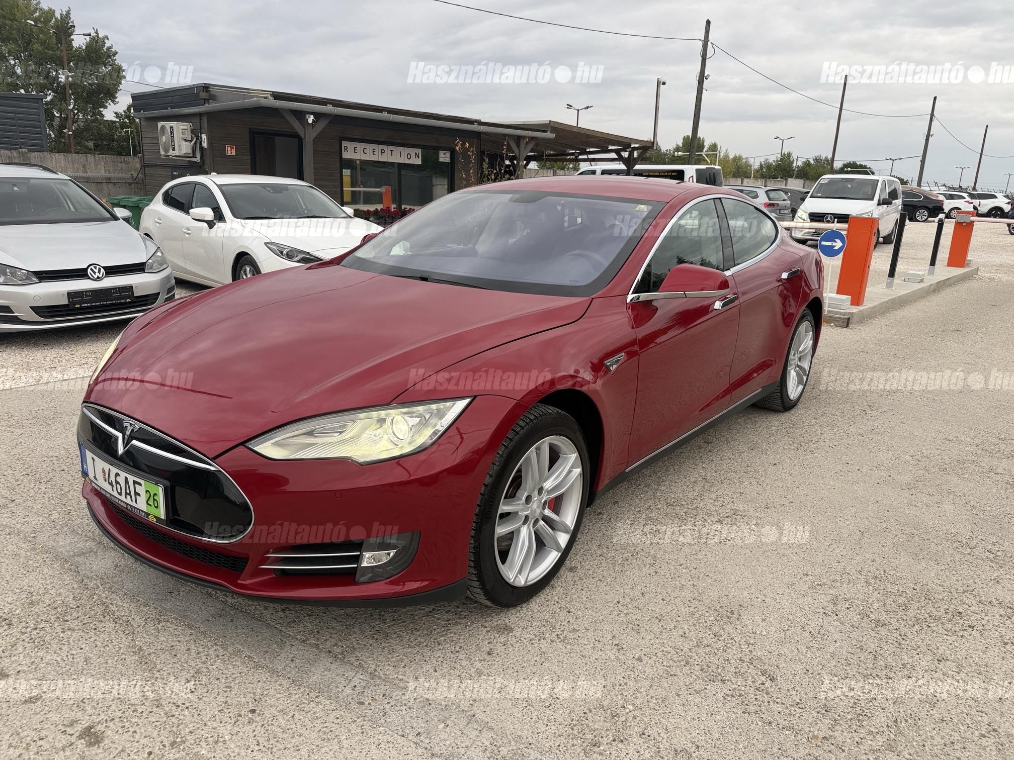 TESLA MODEL S 2013/12 - 1