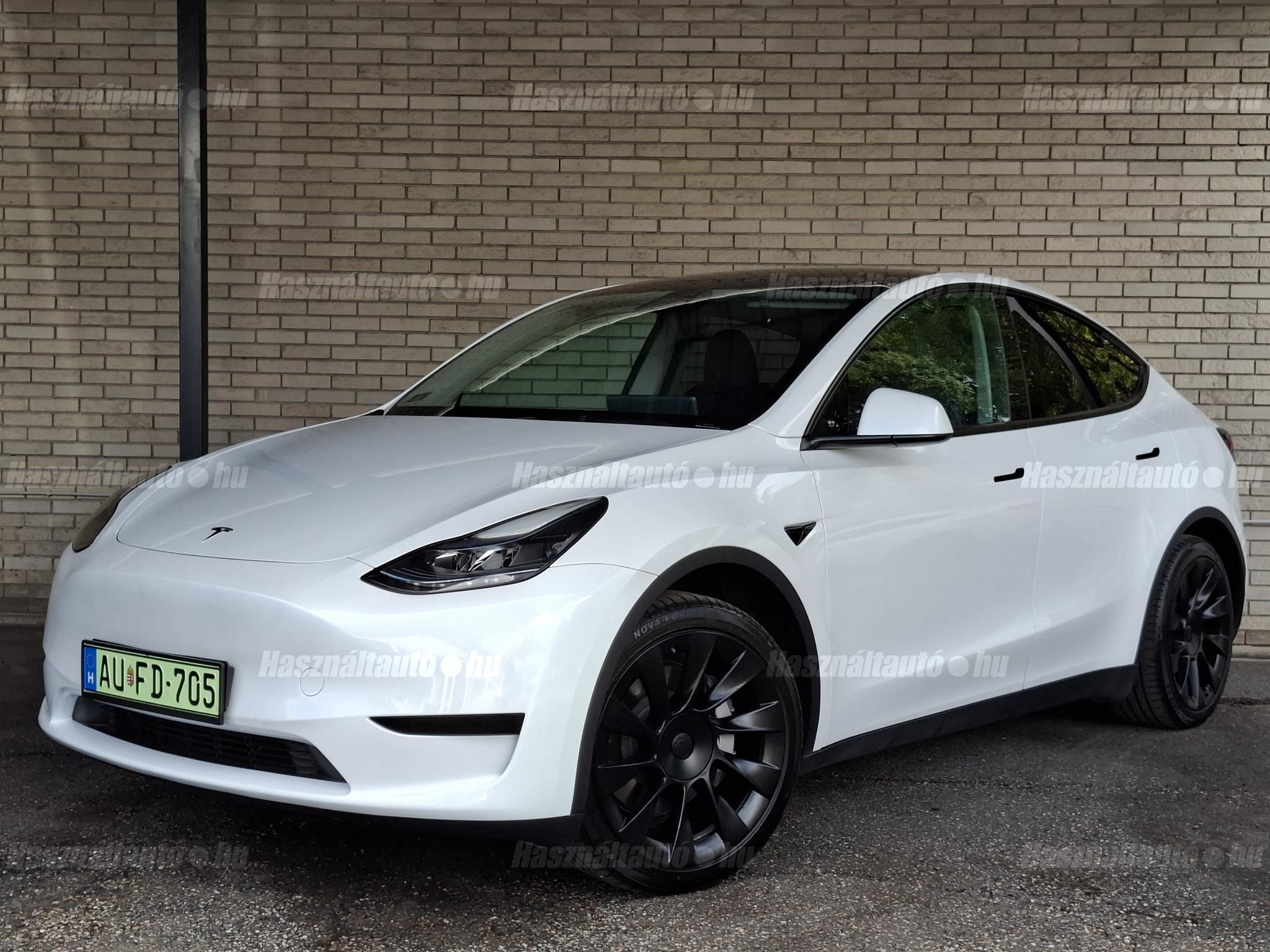 TESLA MODEL Y 2022/12 - 1