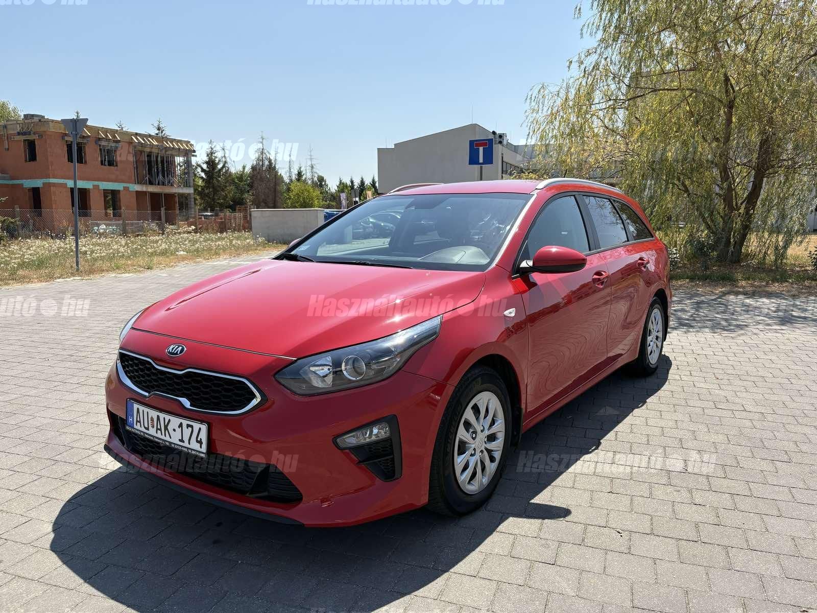 KIA CEE'D 2020/6 - 1