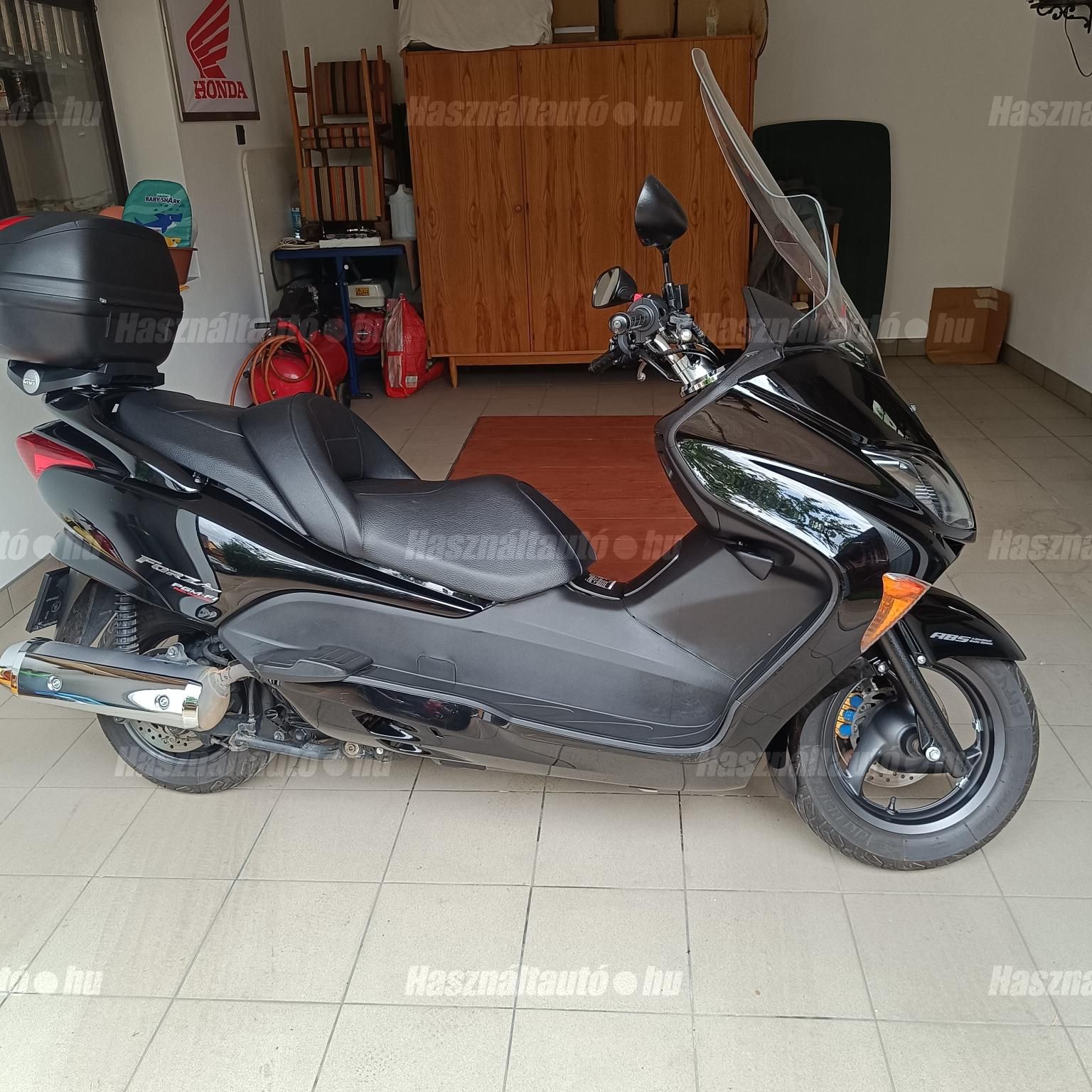 HONDA FORZA 2007/6 - 1