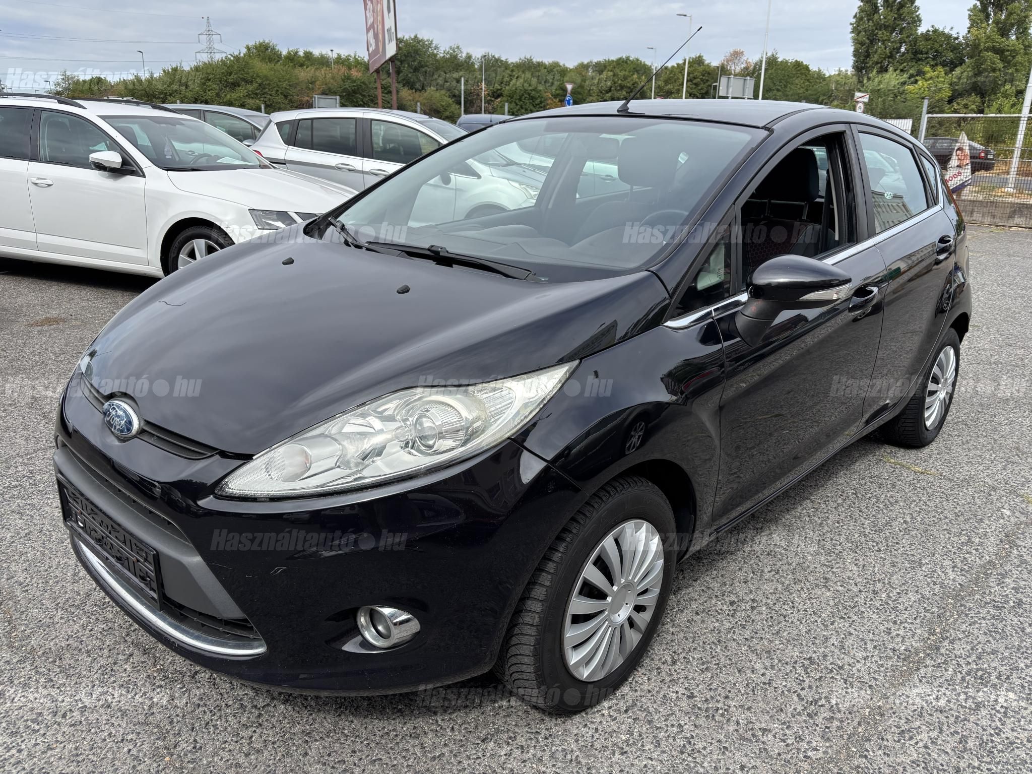 FORD FIESTA 2010/10 - 1