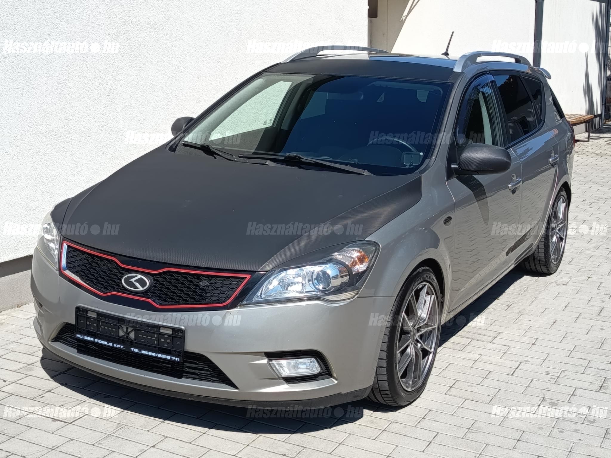 KIA CEE'D 2012/6 - 1