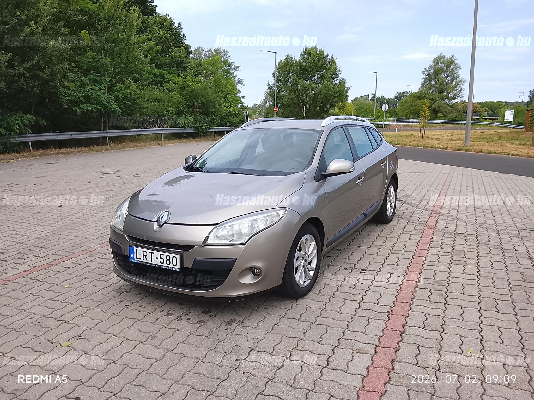 RENAULT MEGANE 2010/5 - 1