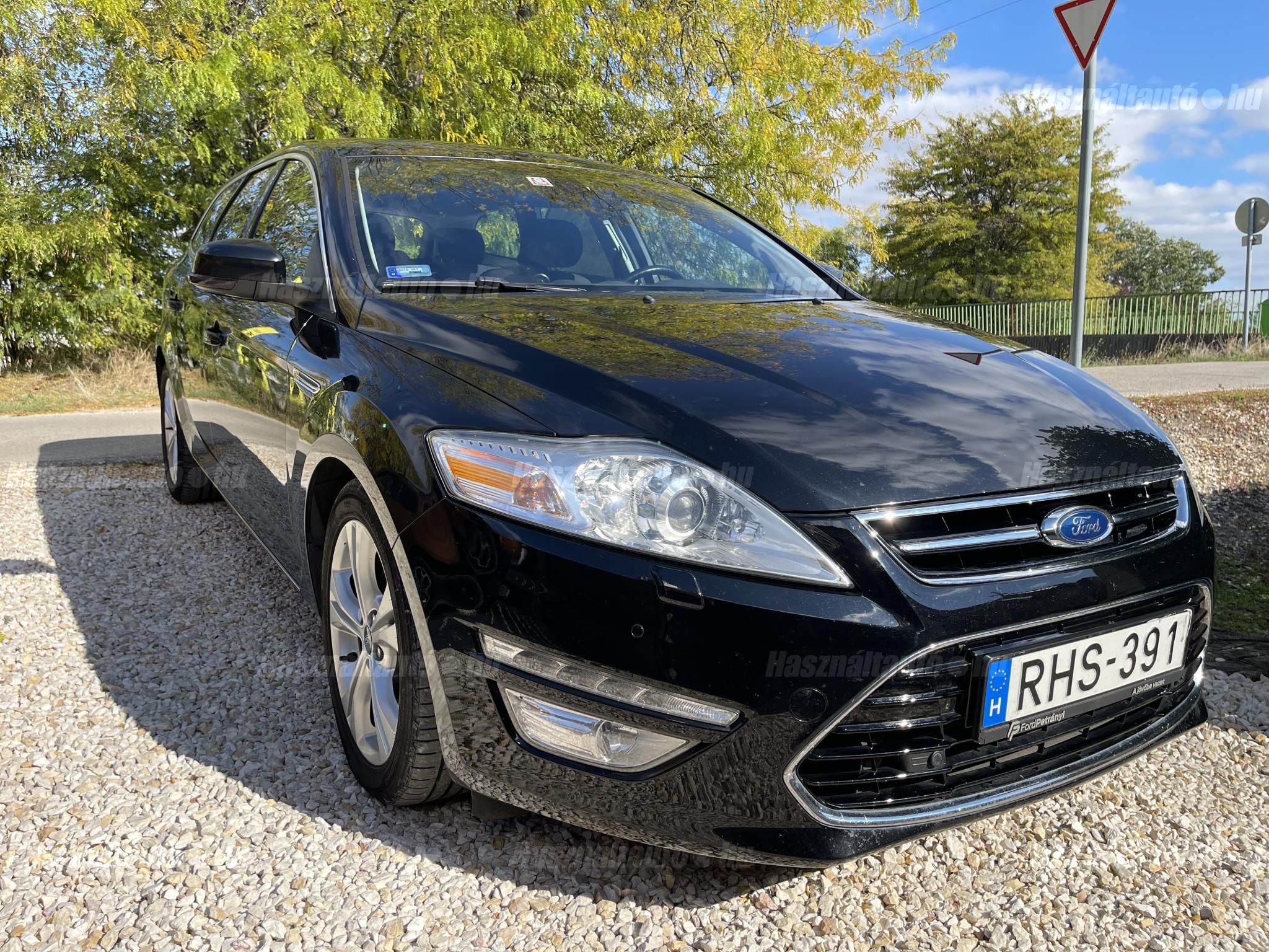 FORD MONDEO 2014/9 - 1