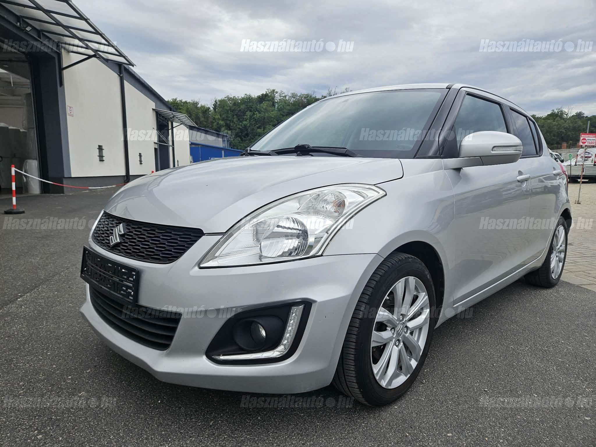SUZUKI SWIFT 2016/11 - 1