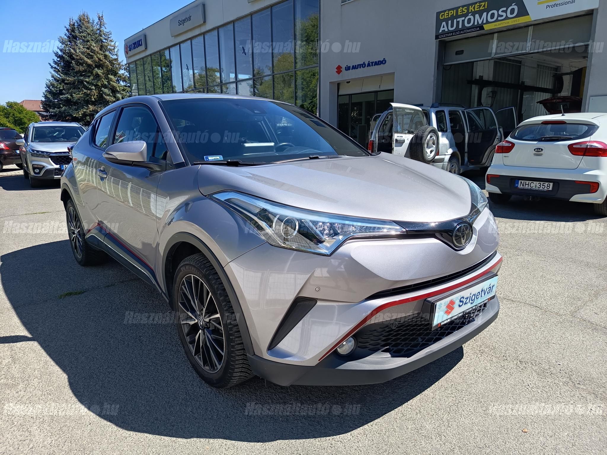 TOYOTA C-HR 2017/10 - 1