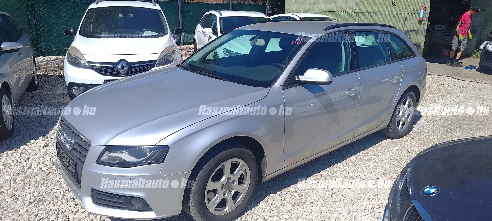 AUDI A4 2010/11 - 1