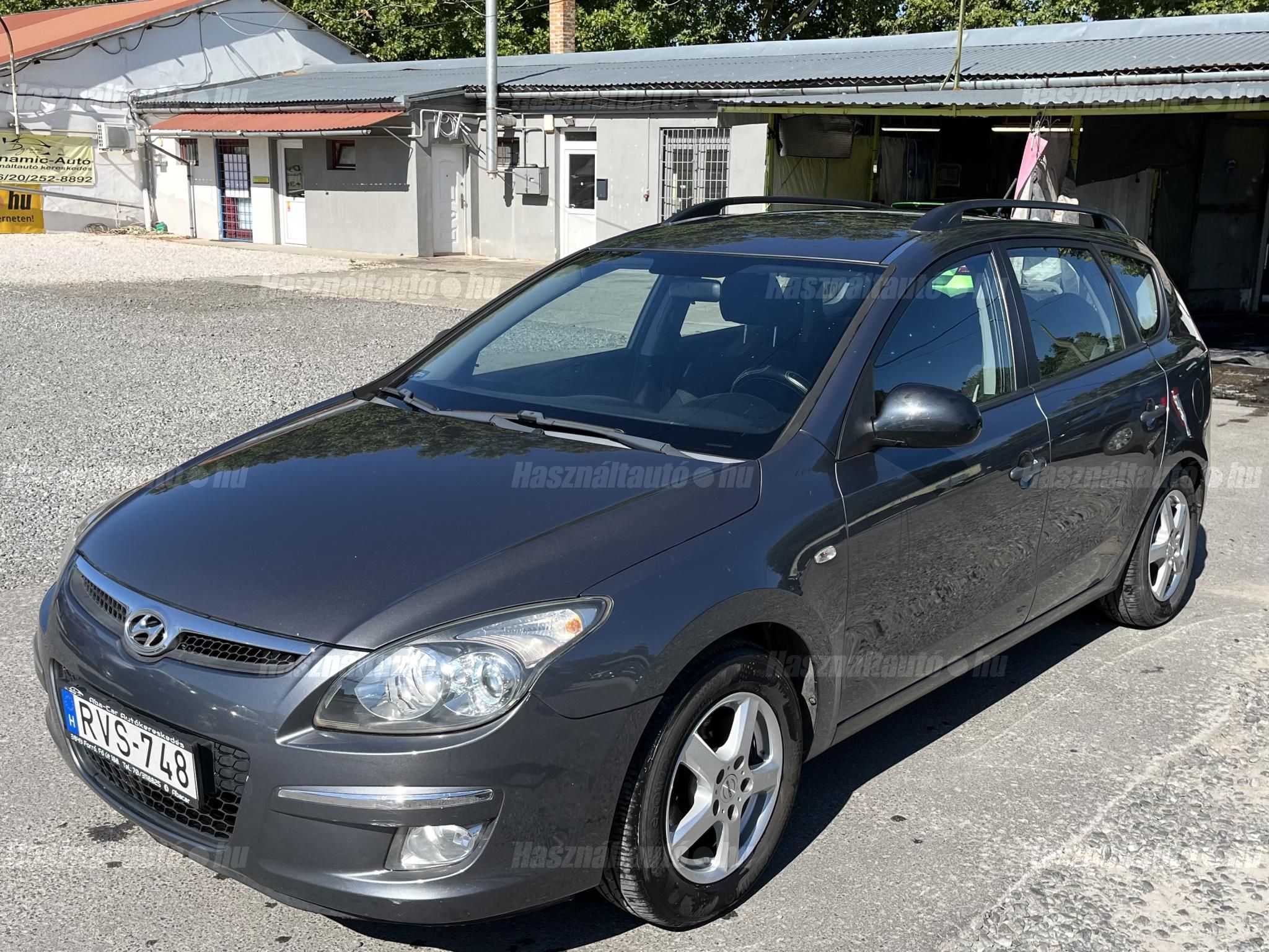 HYUNDAI I30 2010/6 - 1