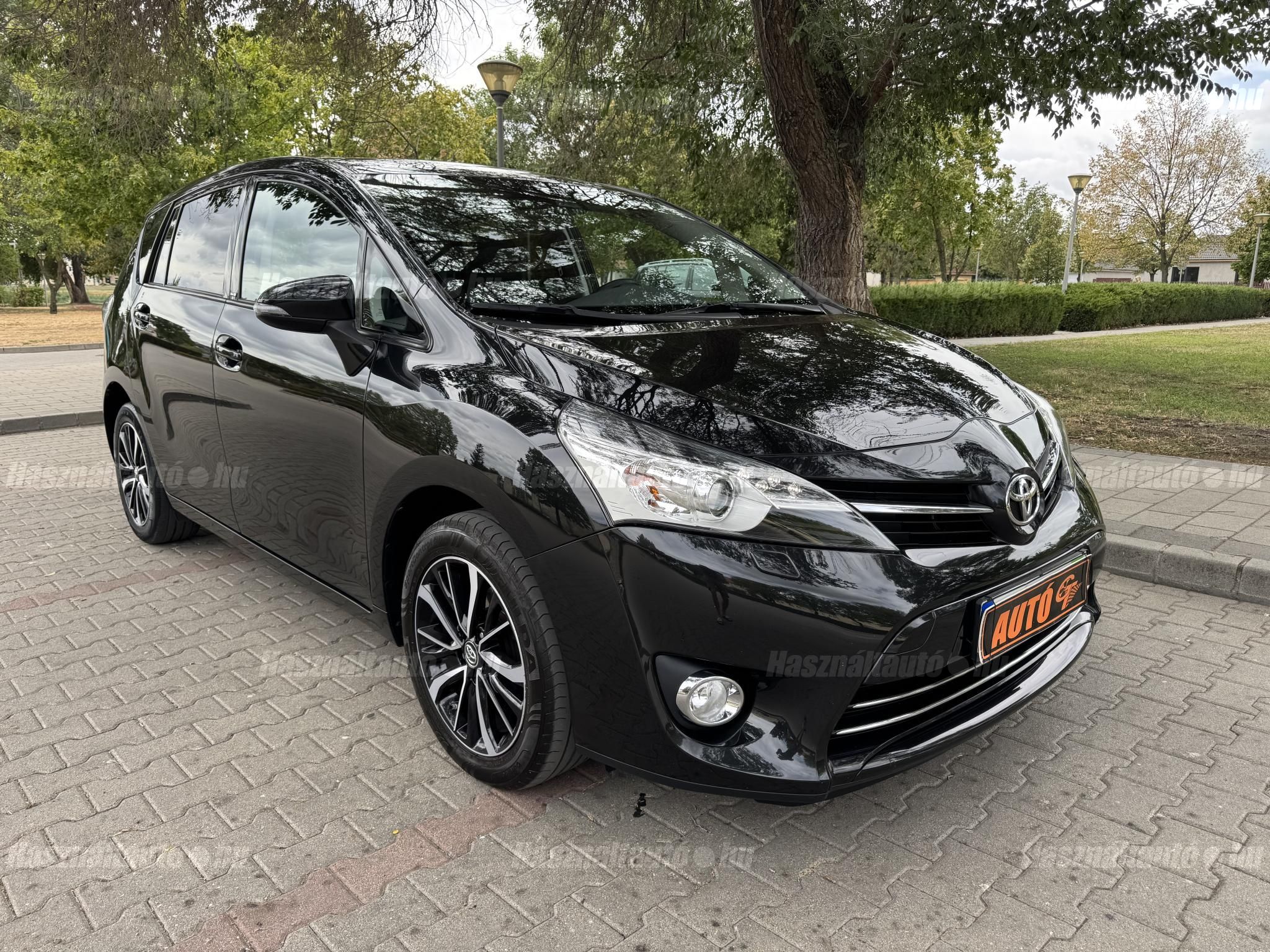TOYOTA VERSO 2017/12 - 1