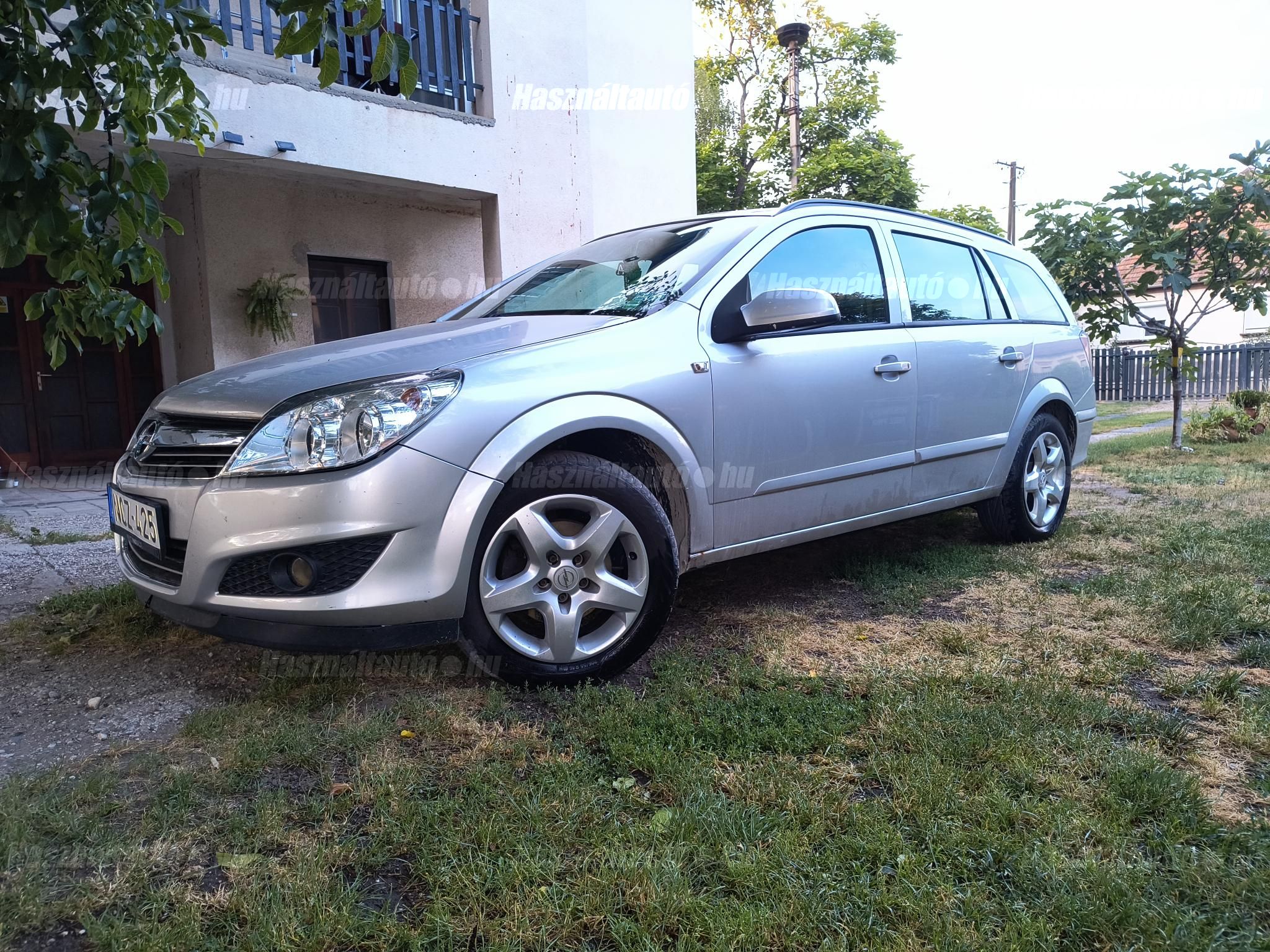 OPEL ASTRA H 2008/4 - 1