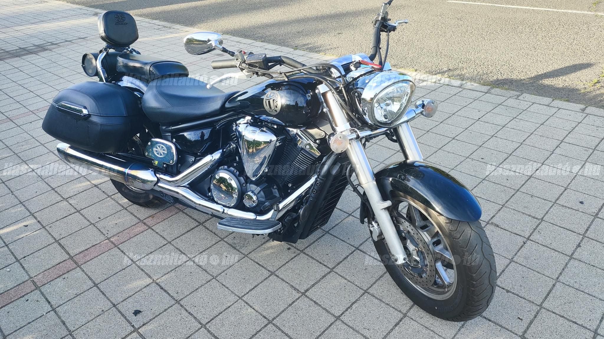 YAMAHA XVS 1300 A MIDNIGHT STAR 2009/7 - 1