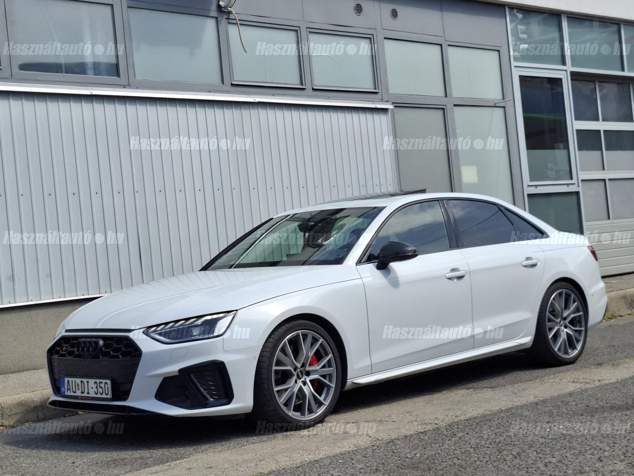 AUDI S4 2021/7 - 1