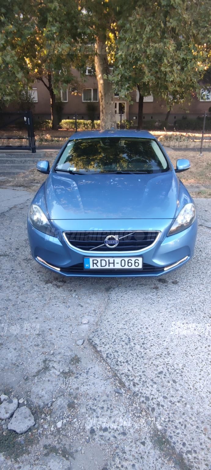 VOLVO V40 2014/10 - 1