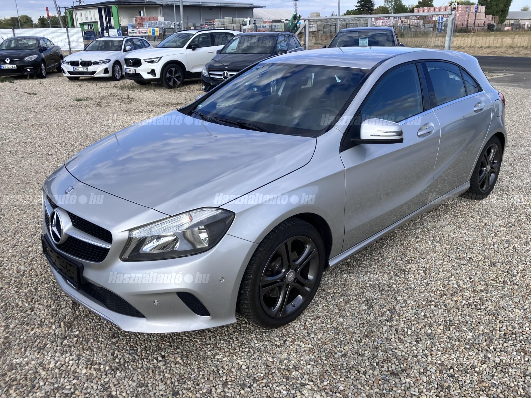 MERCEDES-BENZ A 180 2016/7 - 1