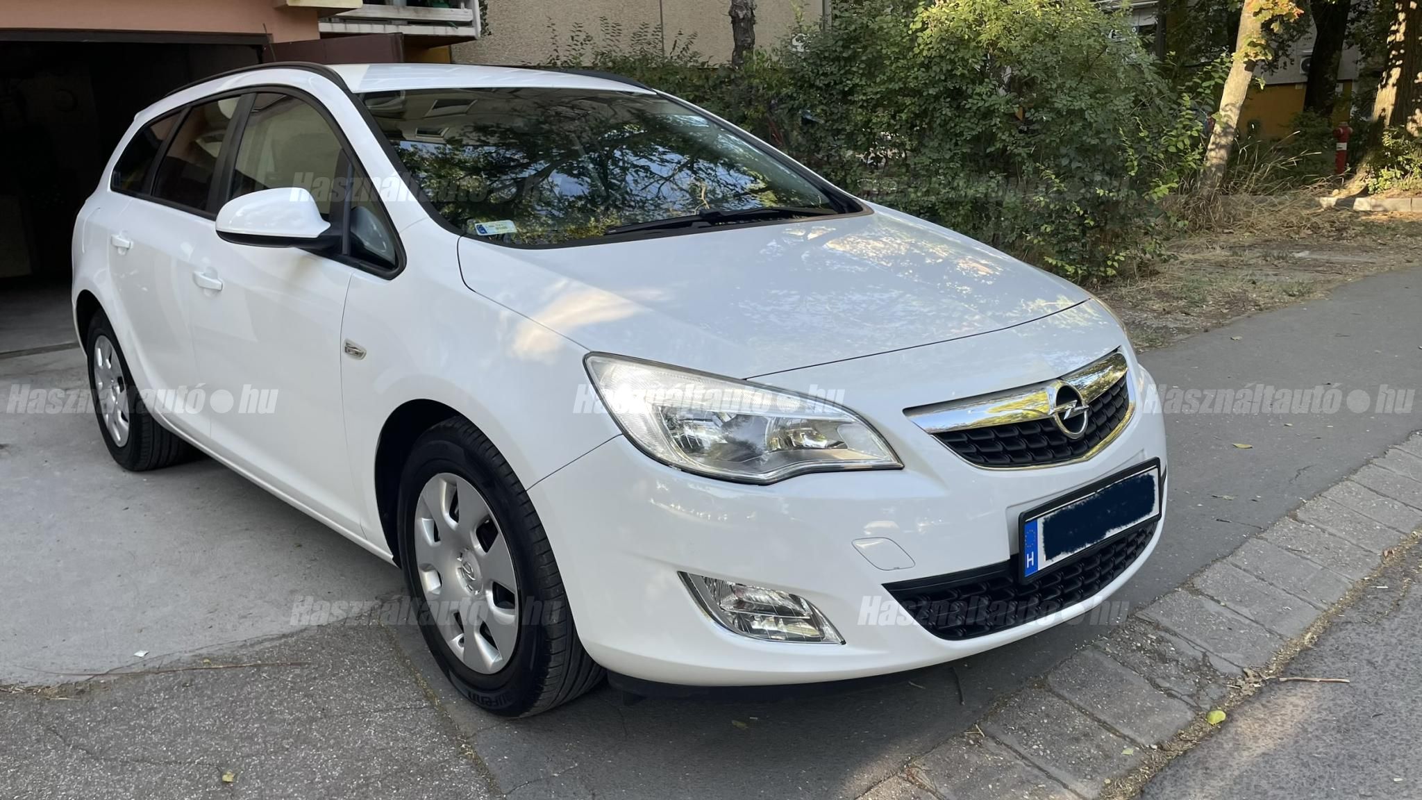 OPEL ASTRA J 2011/4 - 1