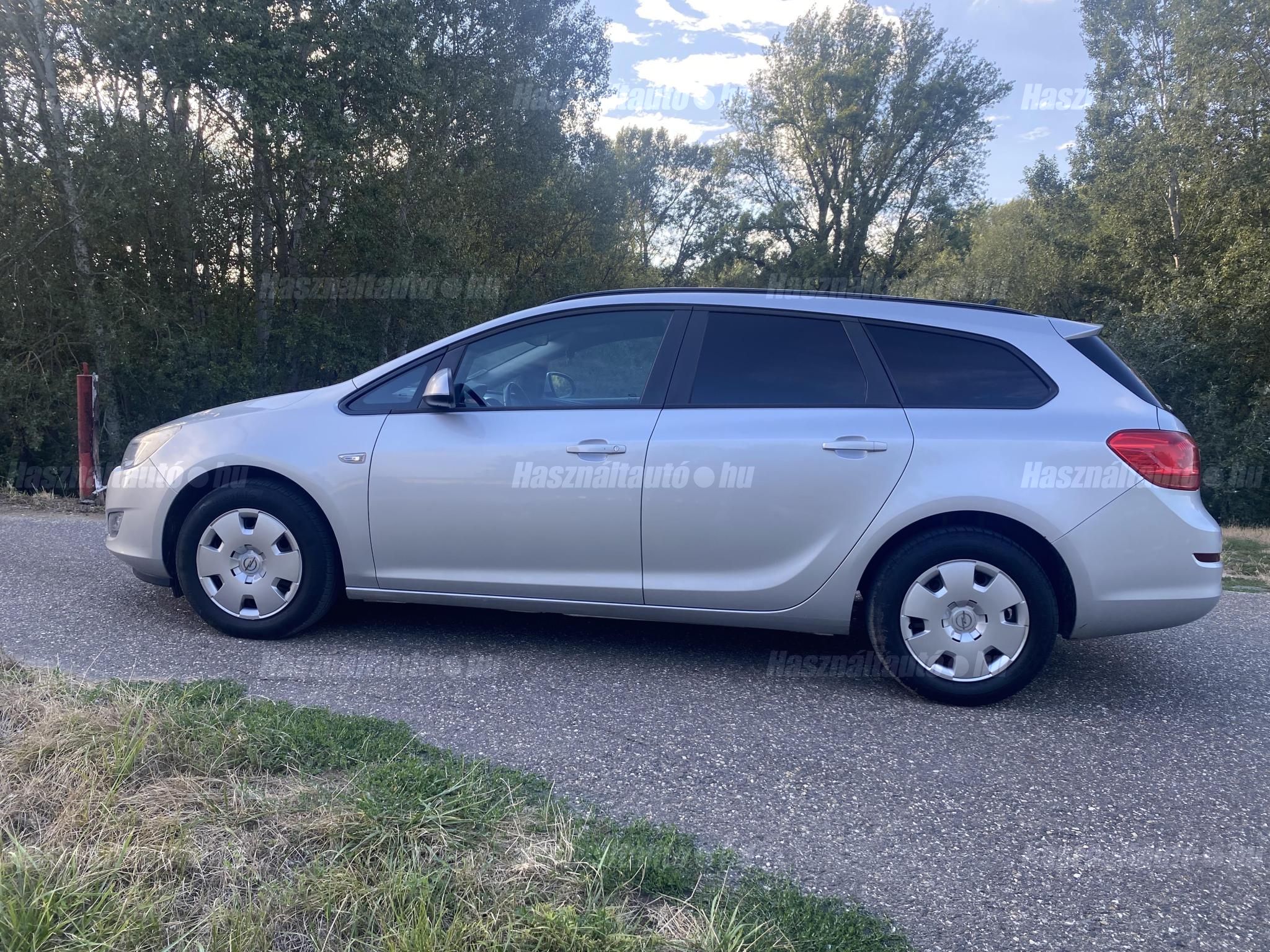 OPEL ASTRA J 2012/3 - 1