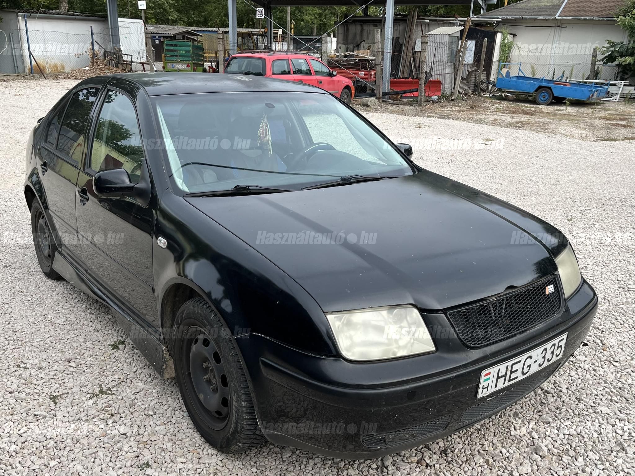 VOLKSWAGEN BORA 2000 - 1