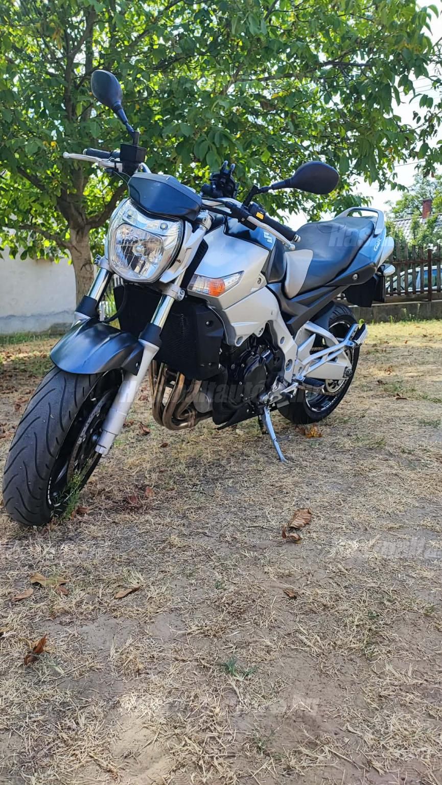 SUZUKI GSR 600 2008/1 - 1