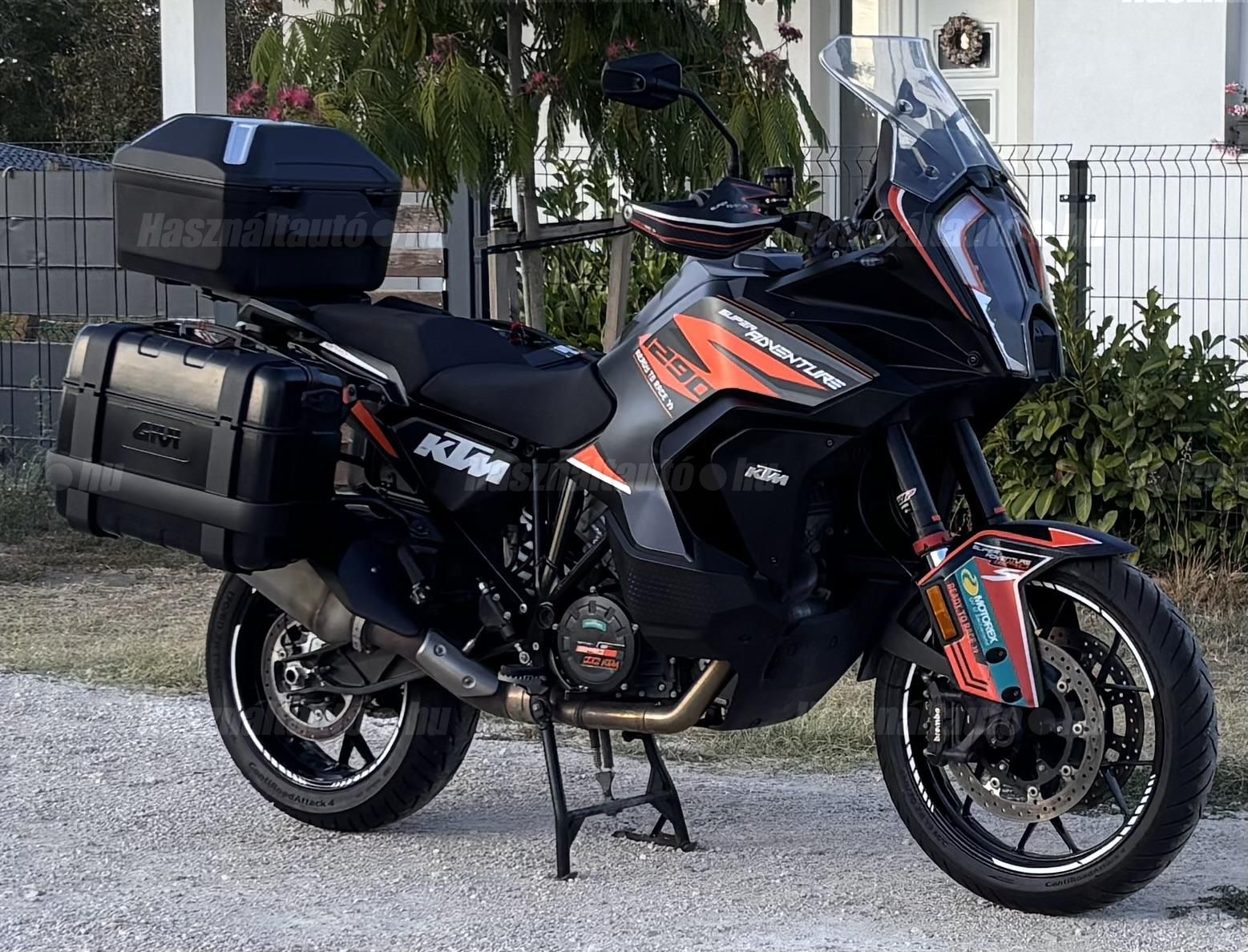 KTM 1290 SUPER ADVENTURE S 2021/3 - 1