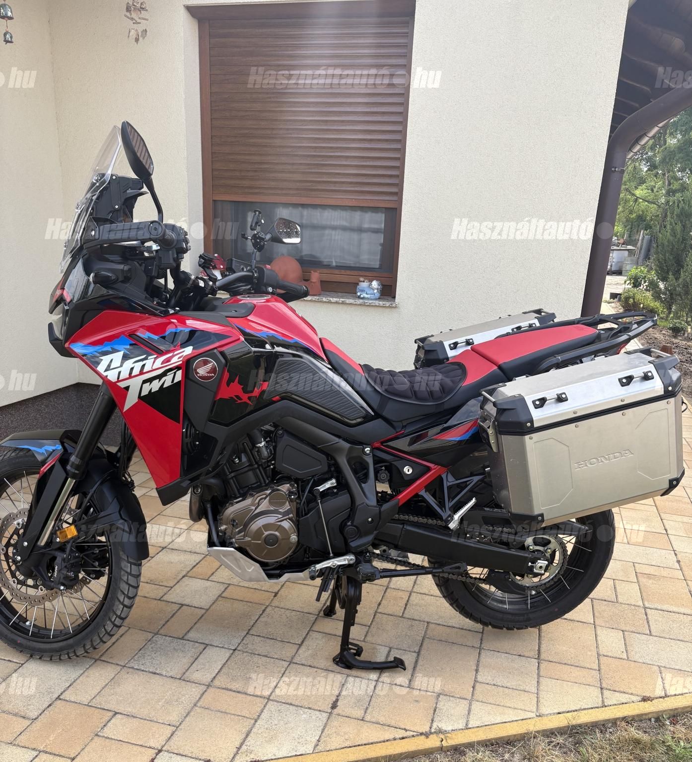 HONDA CRF 1100 AFRICA TWIN 2025 - 1