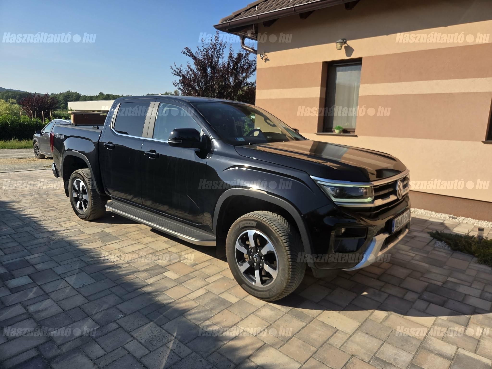 VOLKSWAGEN AMAROK 2023 - 1