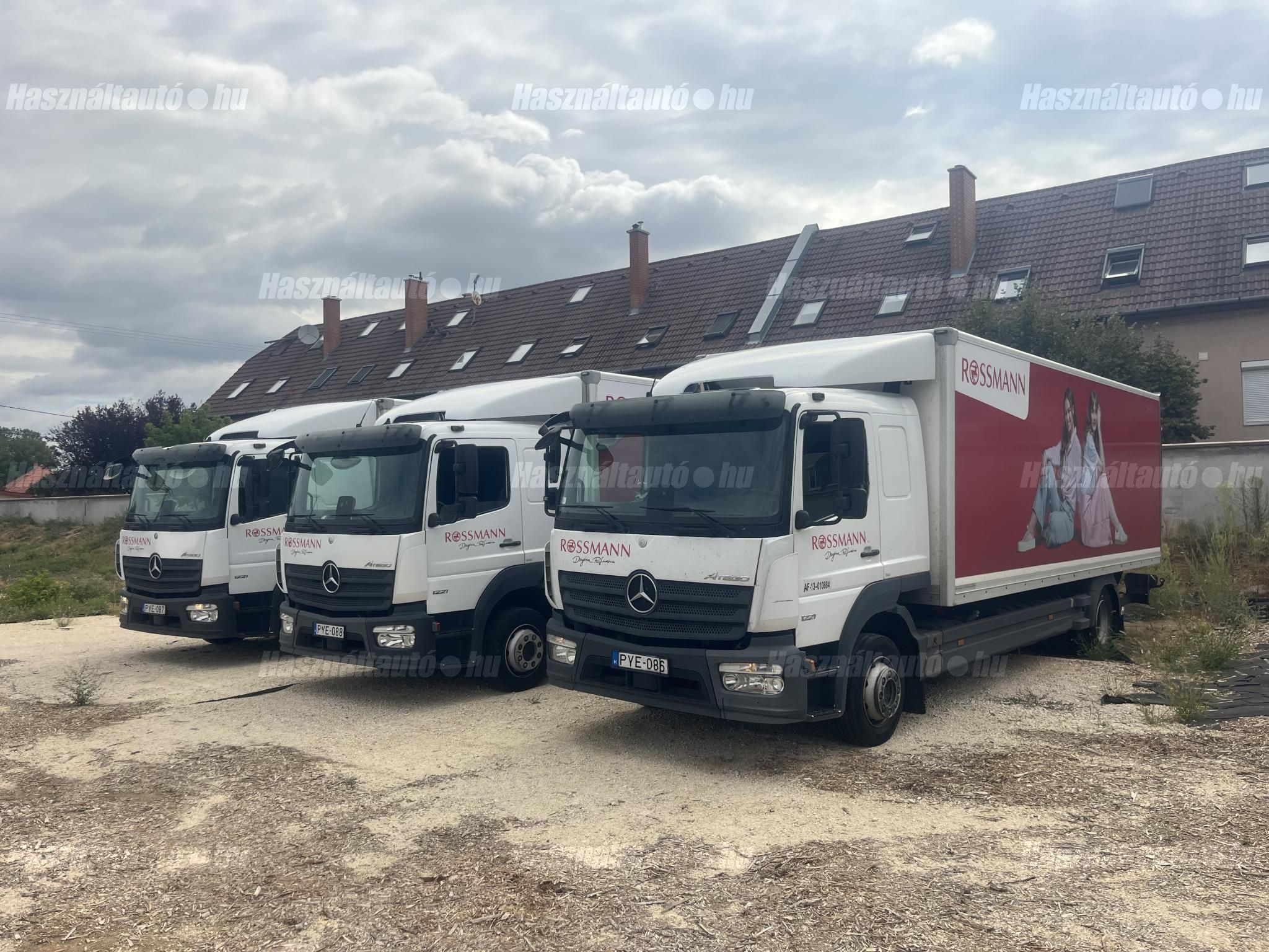 MERCEDES-BENZ 2018/9 - 1