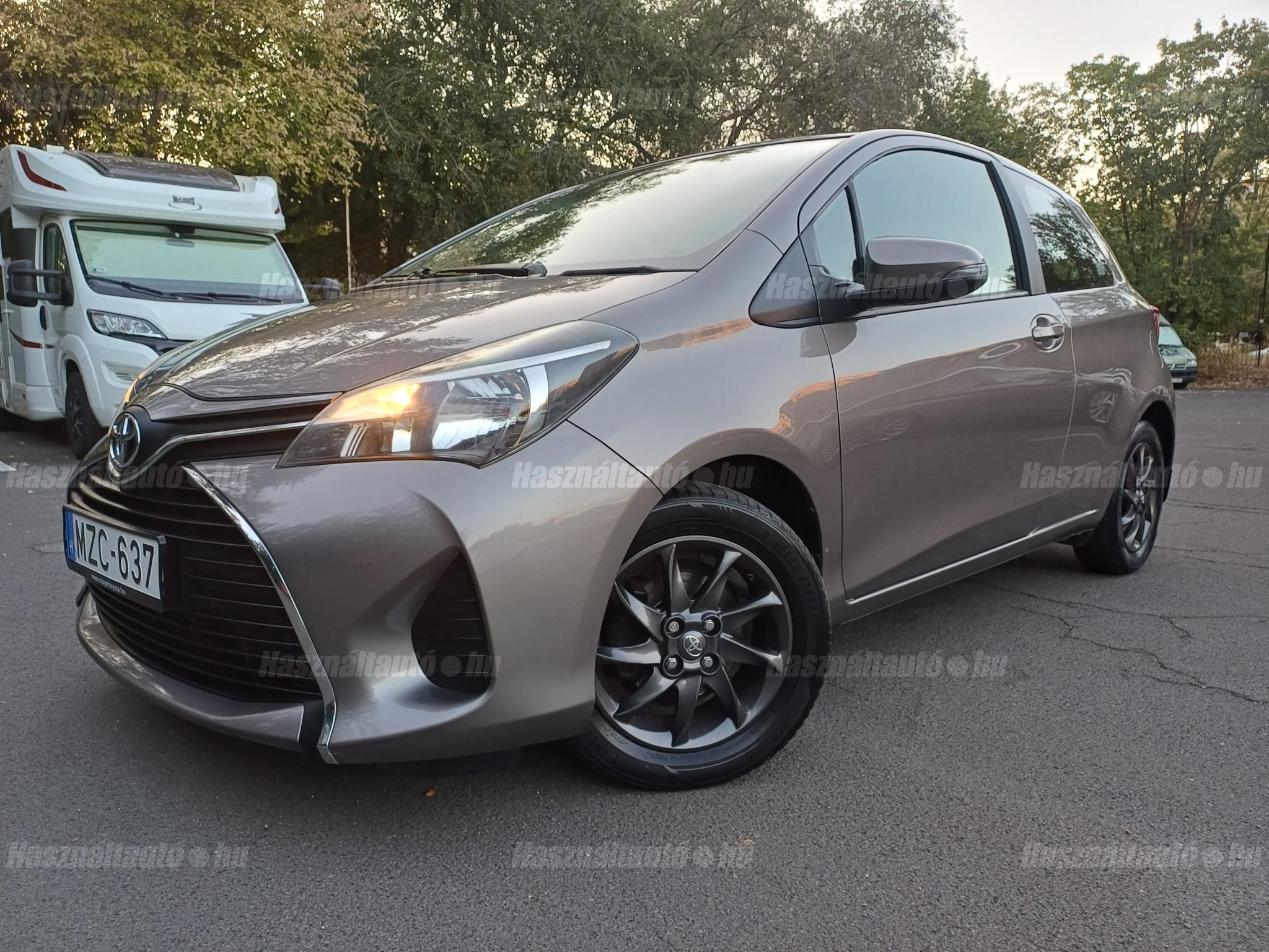 TOYOTA YARIS 2014/12 - 1