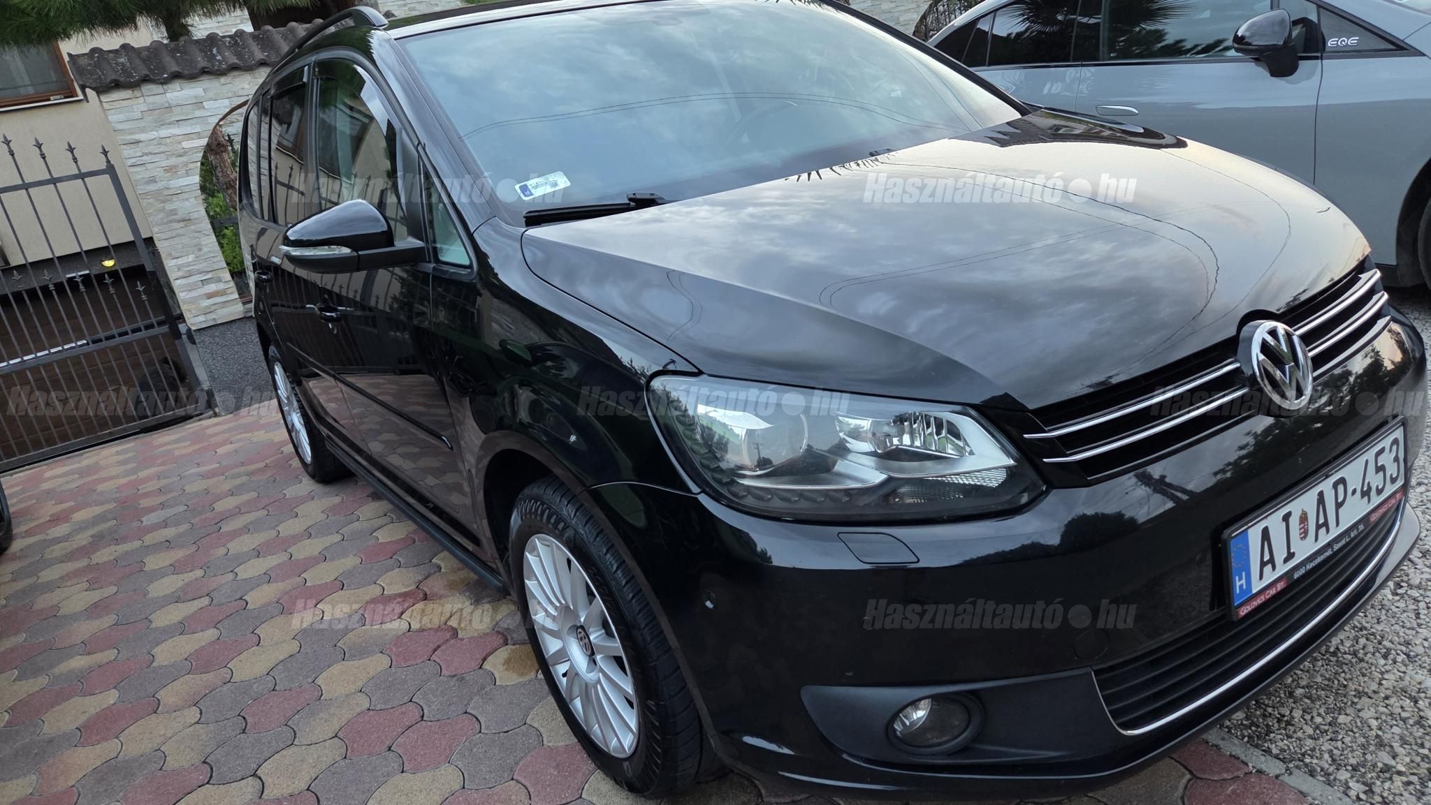 VOLKSWAGEN TOURAN 2014/8 - 1