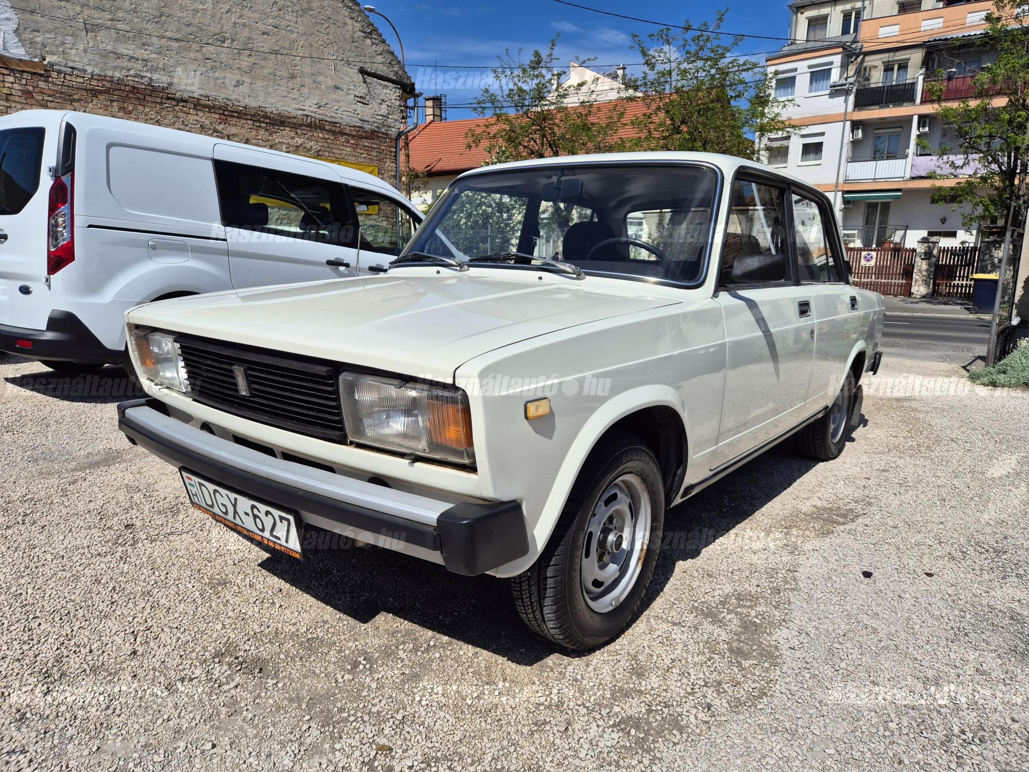 LADA 2105 1990/2 - 1