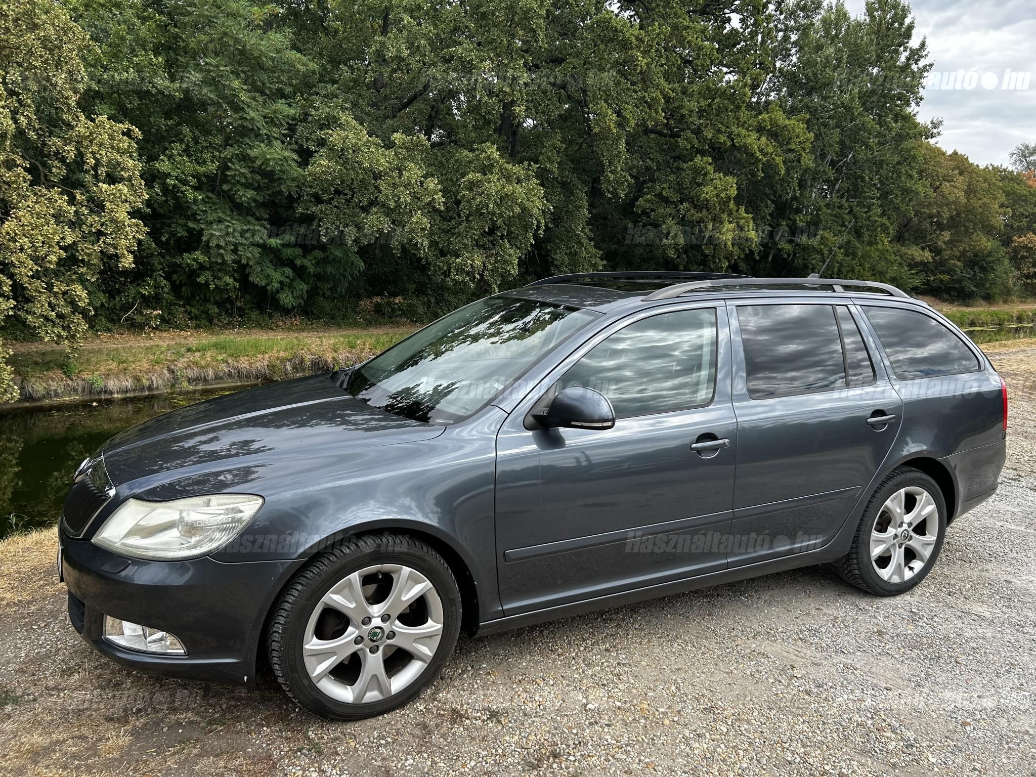 SKODA OCTAVIA 2010/11 - 1