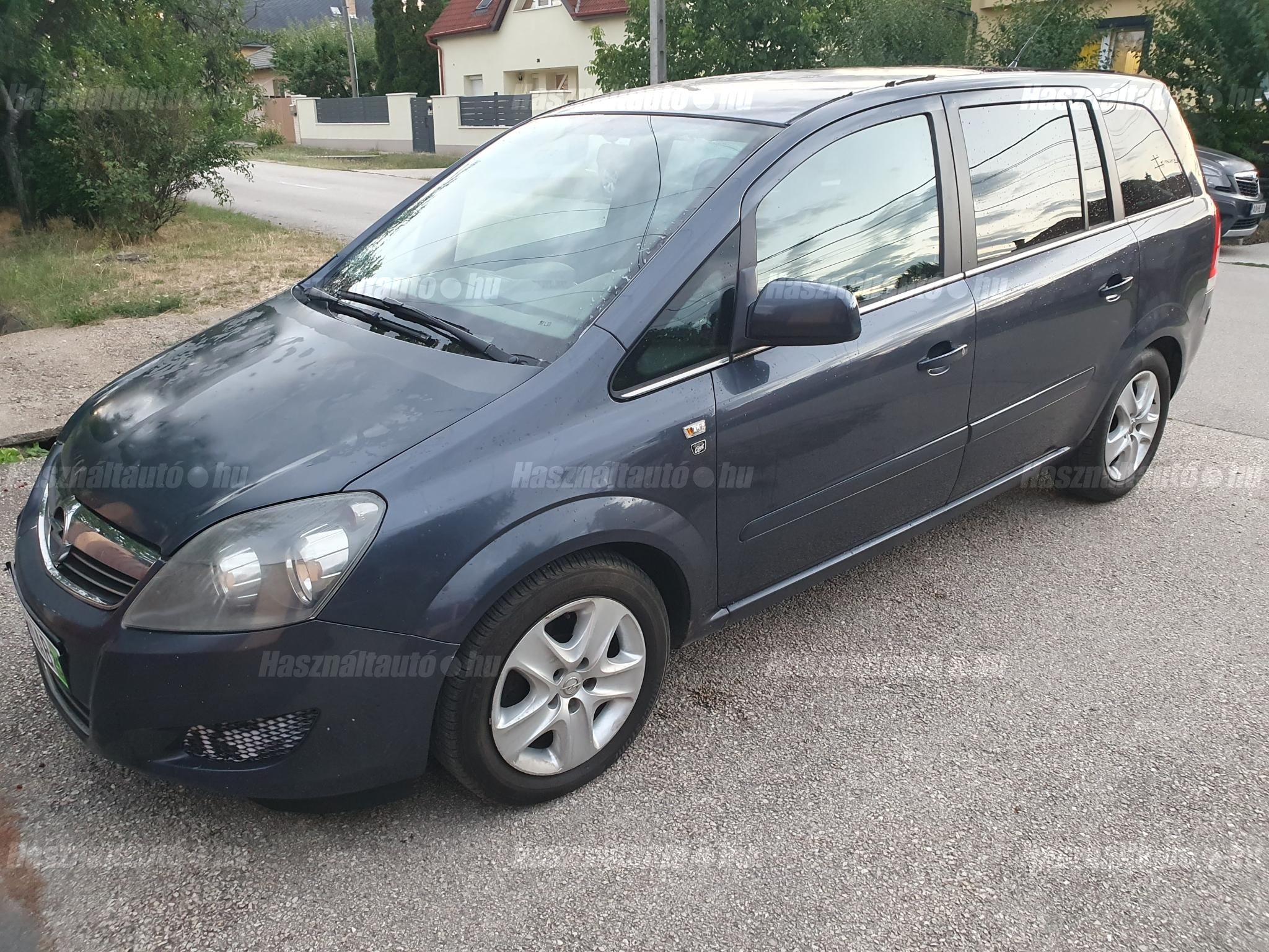 OPEL ZAFIRA B 2010/3 - 1