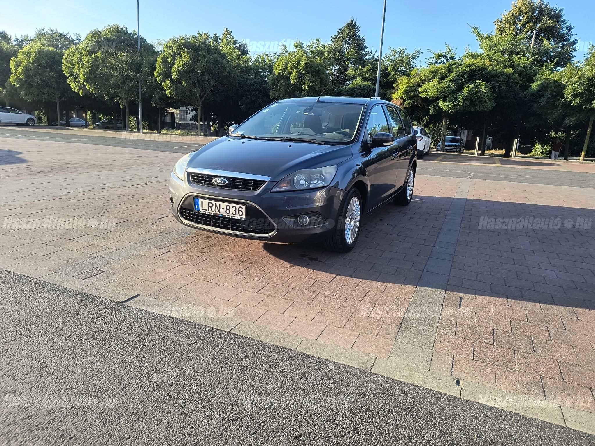 FORD FOCUS 2010/12 - 1