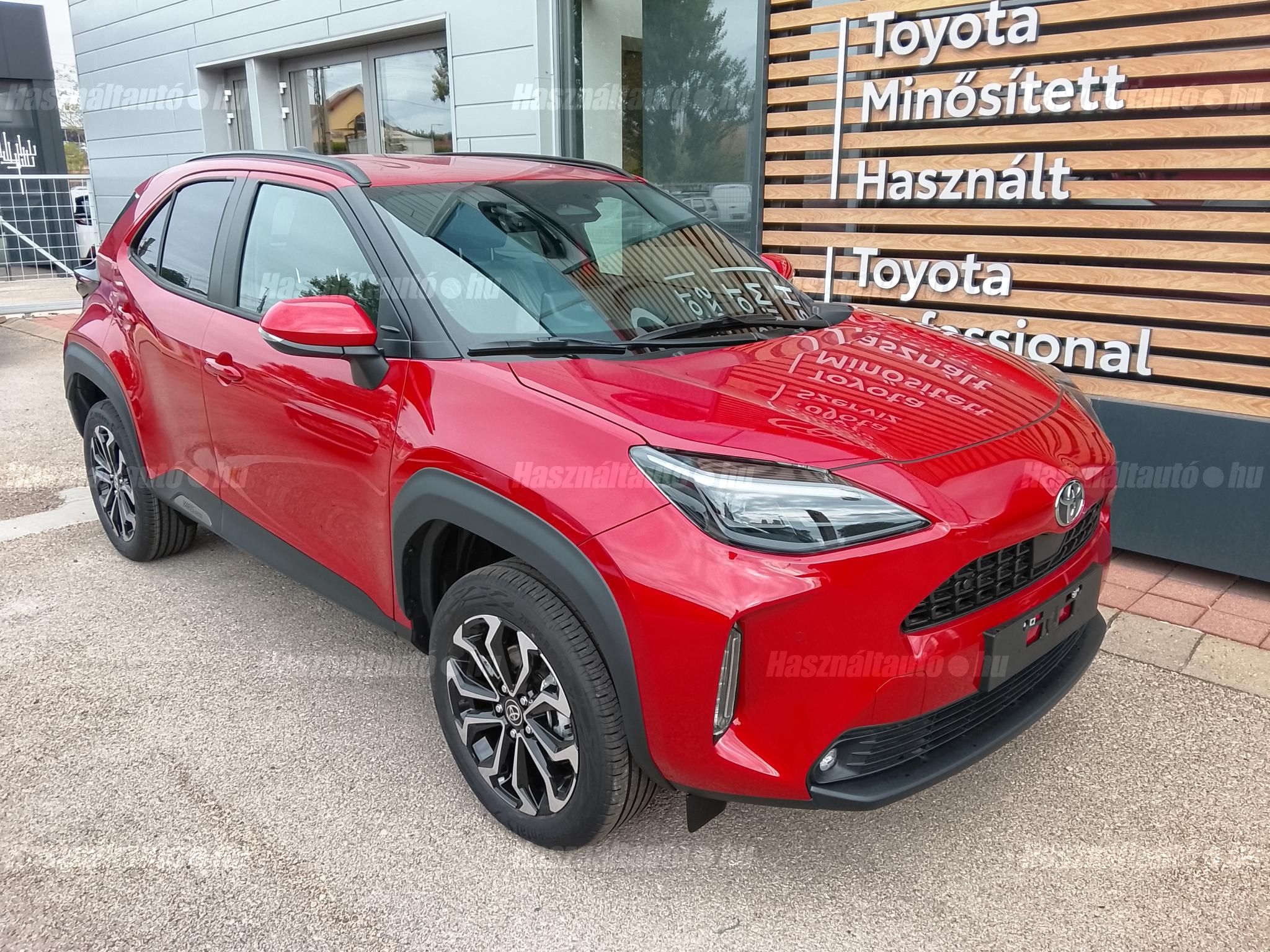 TOYOTA YARIS CROSS 2026 - 1
