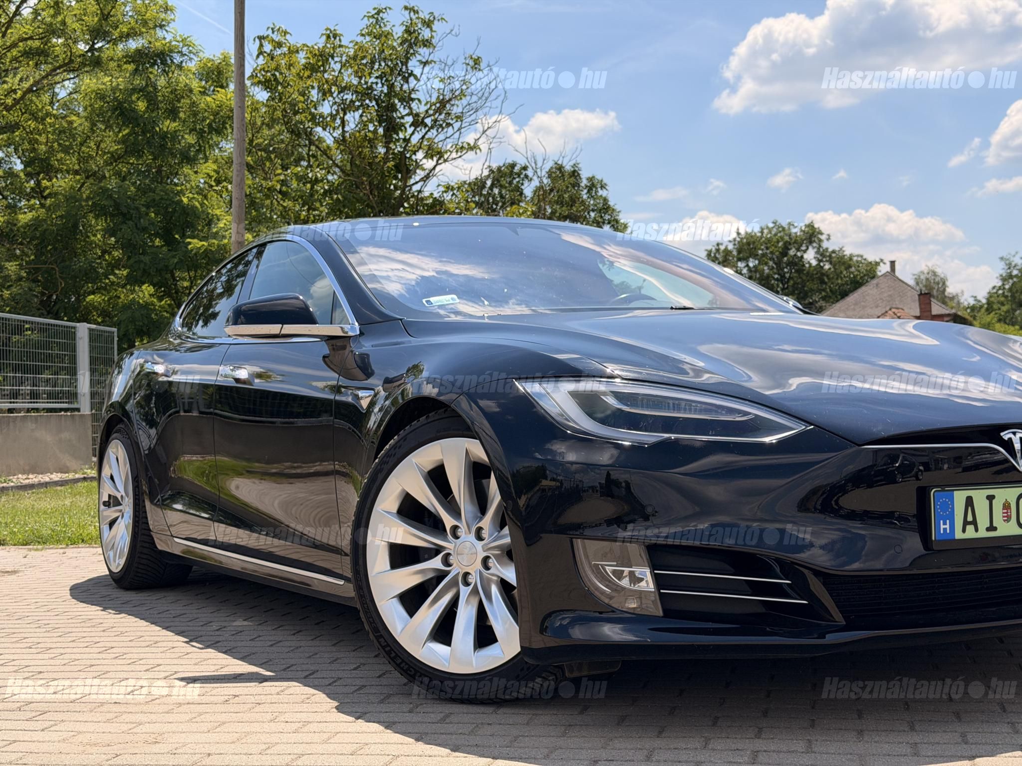 TESLA MODEL S 2018/12 - 1