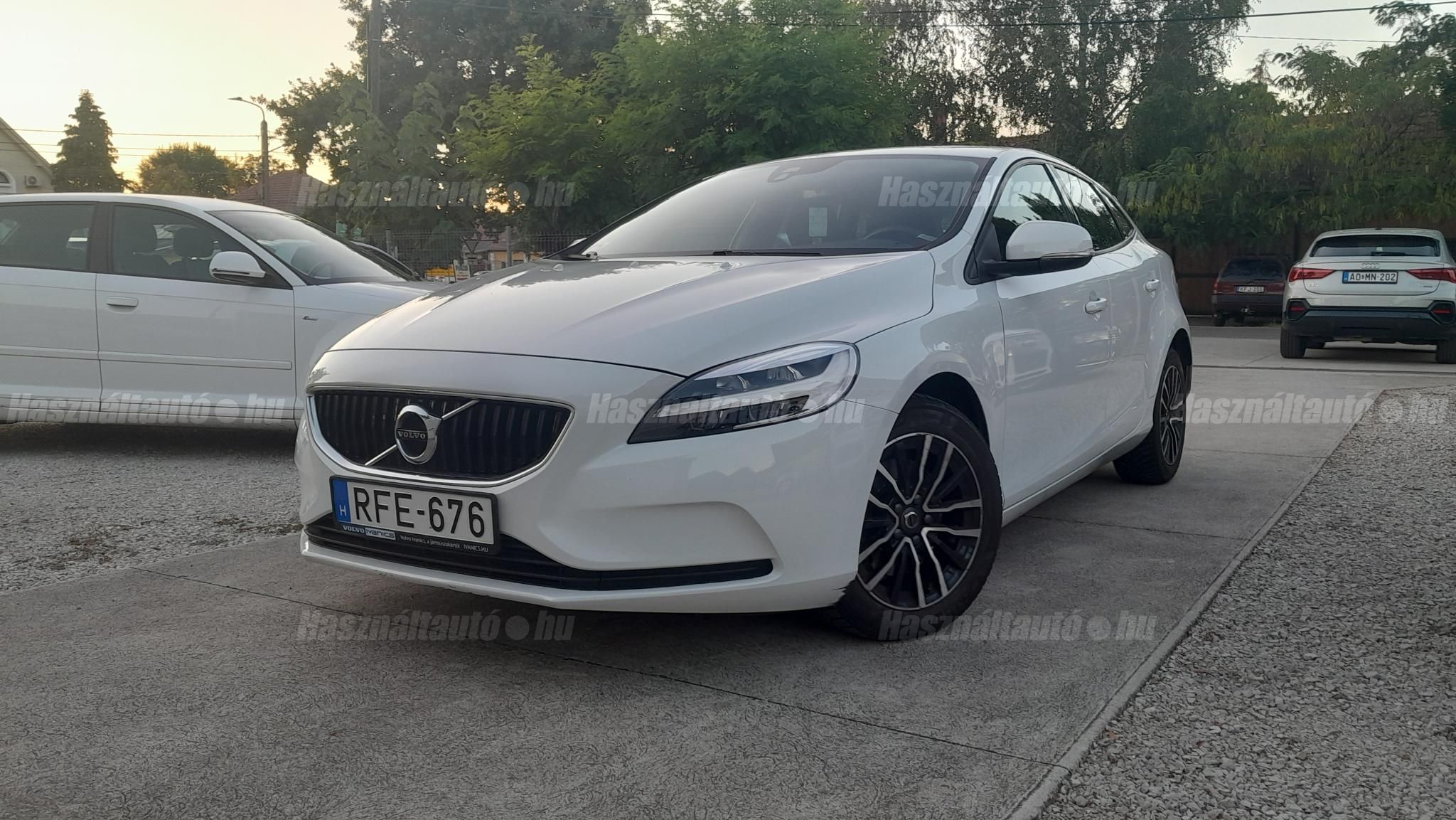 VOLVO V40 2018/11 - 1