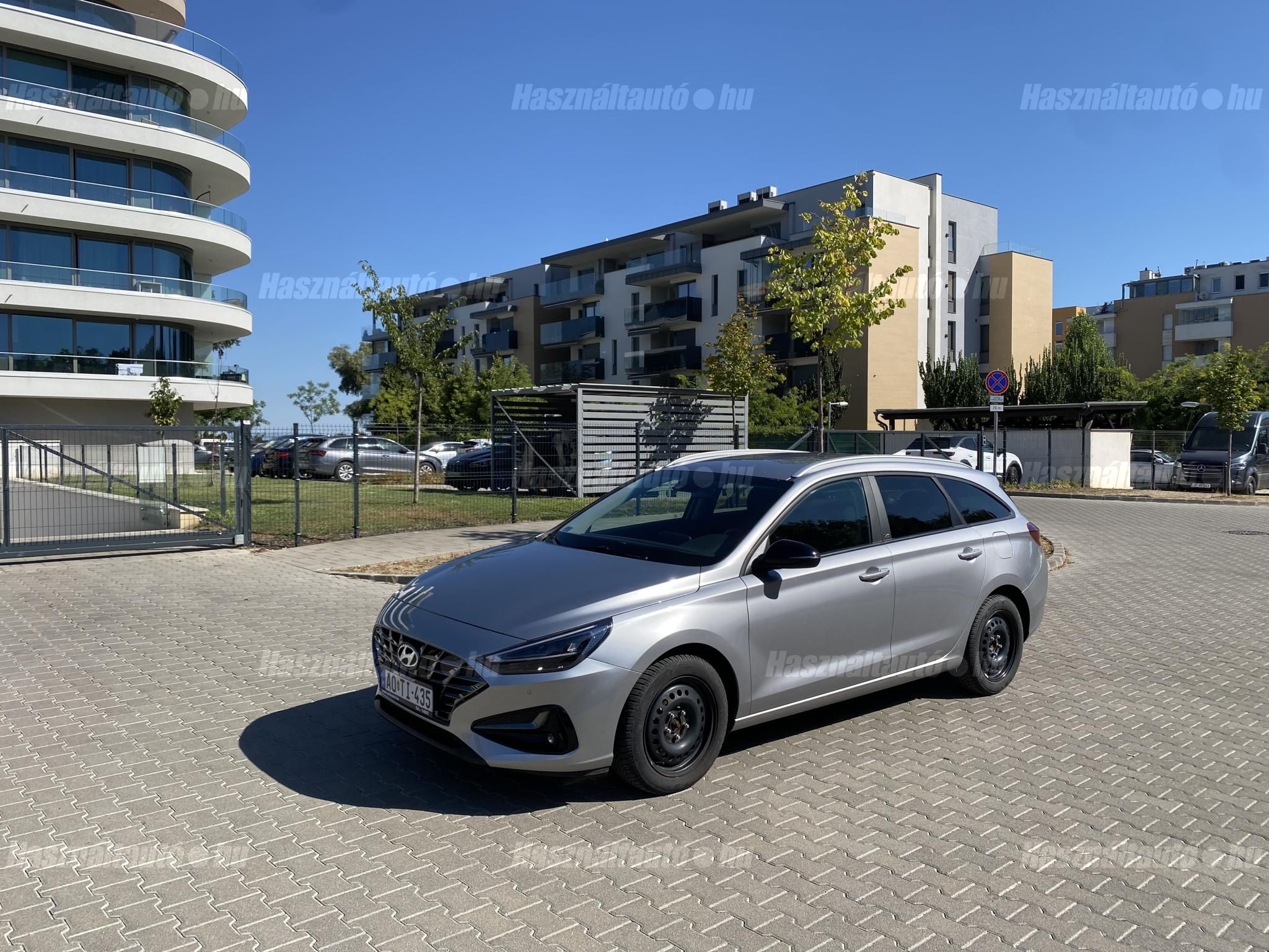 HYUNDAI I30 2022/3 - 1