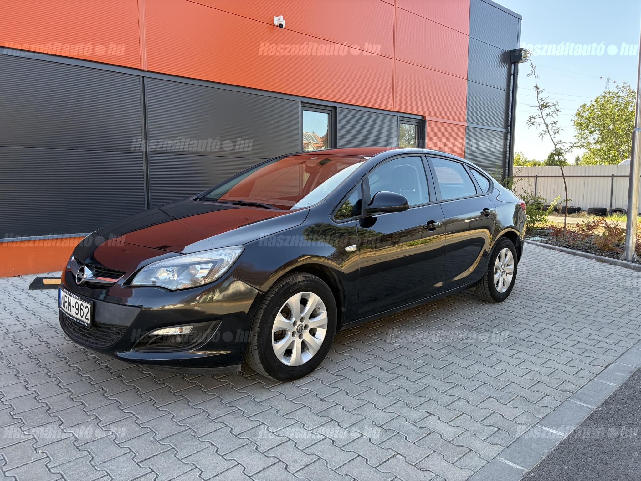 OPEL ASTRA J 2016/6 - 1