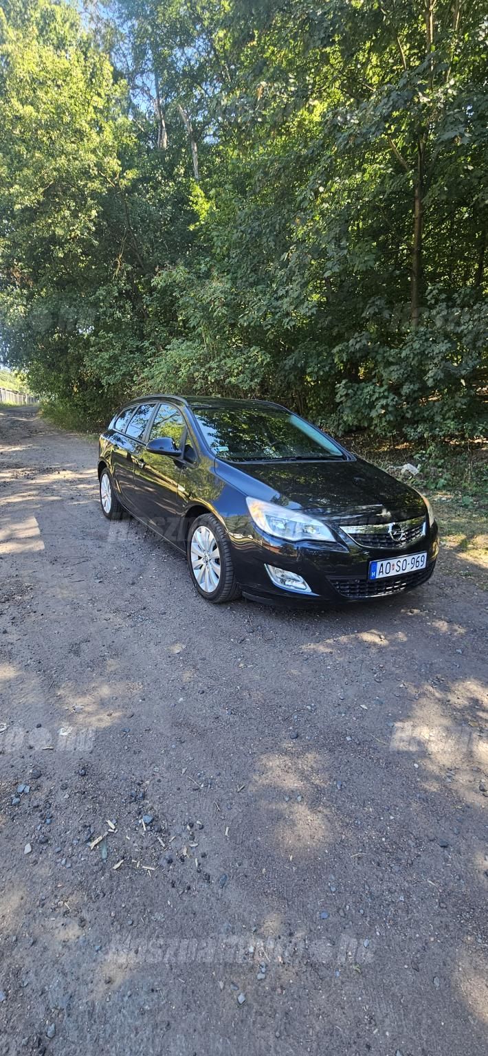 OPEL ASTRA J 2012/4 - 1