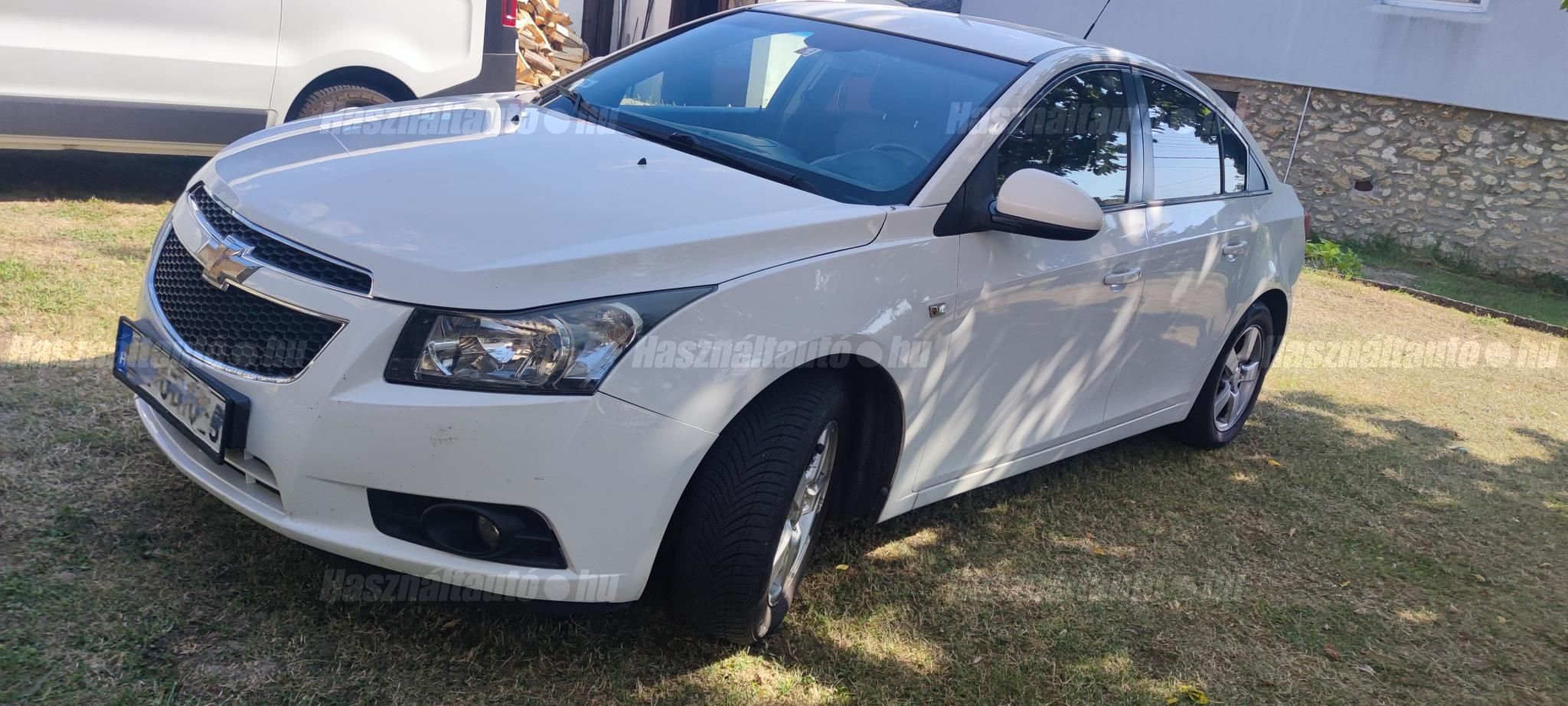 CHEVROLET CRUZE 2011 - 1