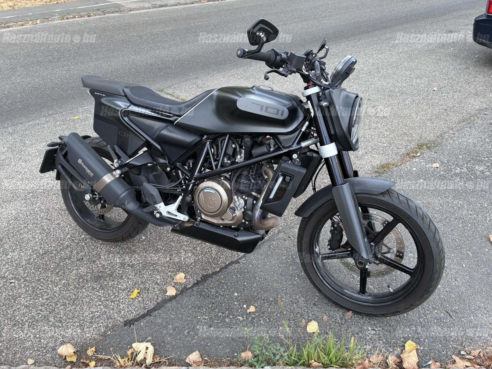 HUSQVARNA SVARTPILEN 701 2019/2 - 1