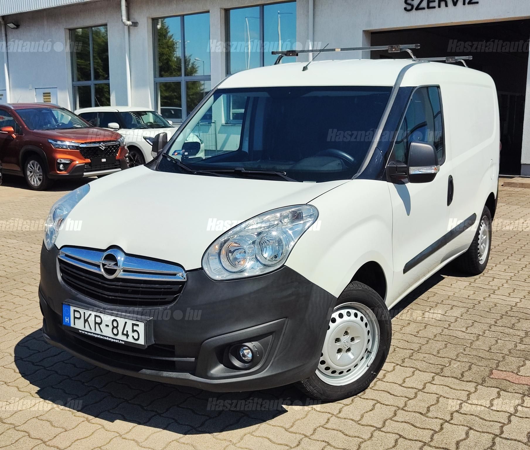 OPEL COMBO 2017/11 - 1
