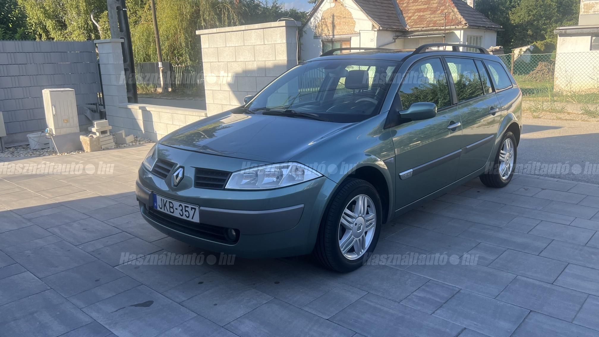 RENAULT MEGANE 2004/6 - 1