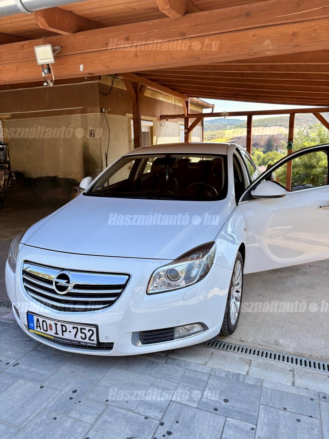 OPEL INSIGNIA 2009/4 - 1