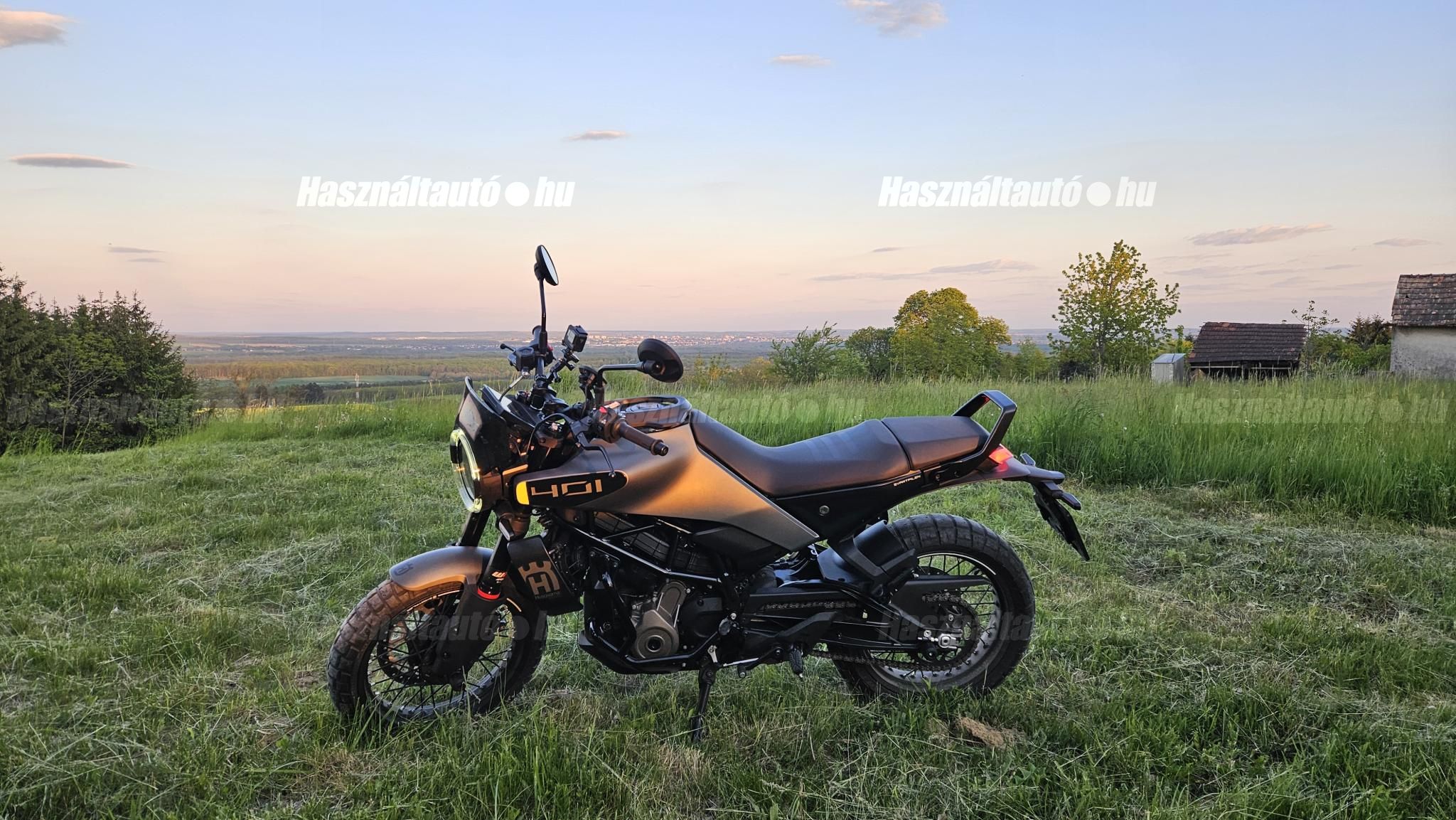 HUSQVARNA SVARTPILEN 401 2024/2 - 1