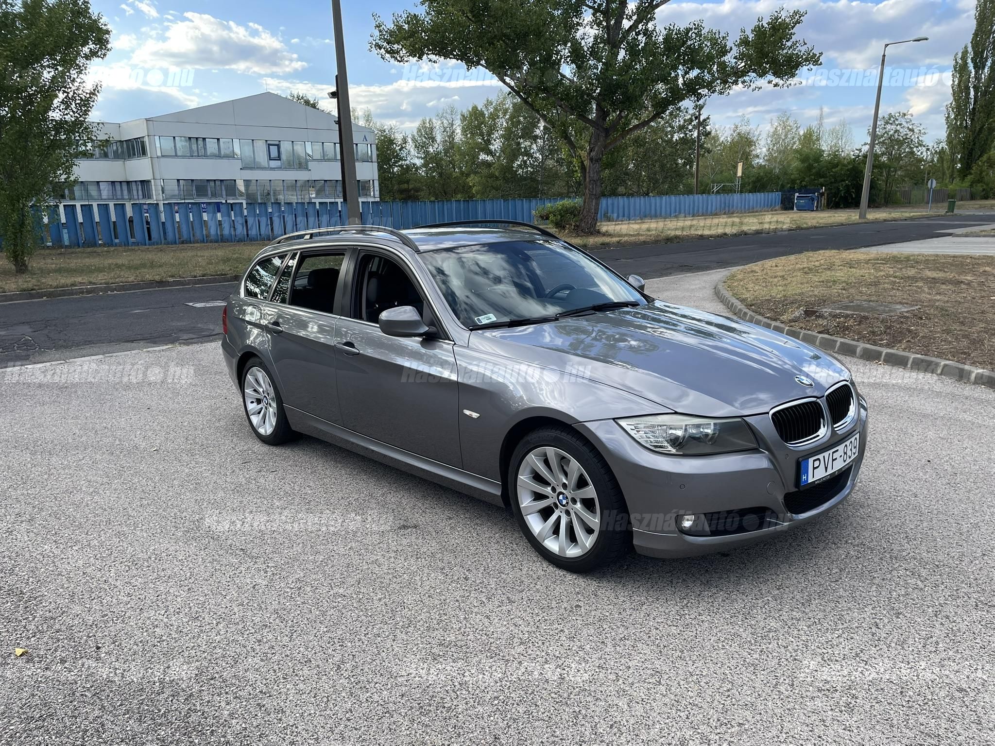 BMW 320 2010/1 - 1